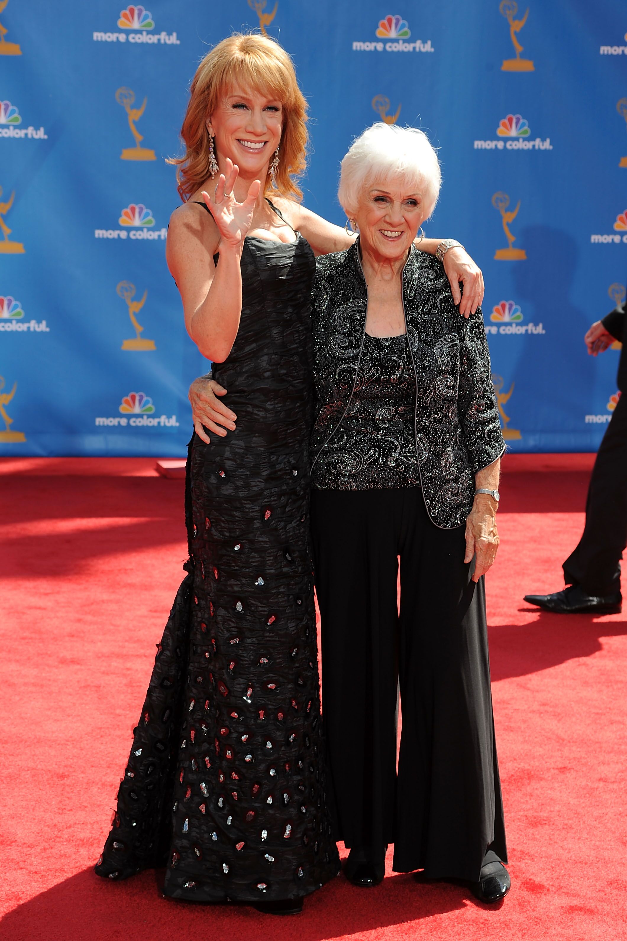 Kathy and Maggie Griffin at the 62nd Annual Primetime Emmy Awards on August 29, 2010, in Los Angeles, California | Photo: Frazer Harrison/Getty Images