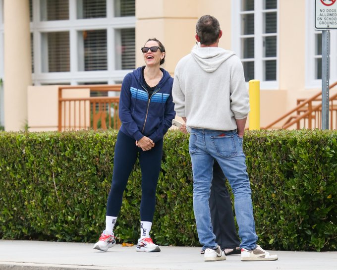 Jennifer Garner and Ben Affleck on a school visit in Los Angeles California from an X post dated June 12, 2024. | Source: X/etnow