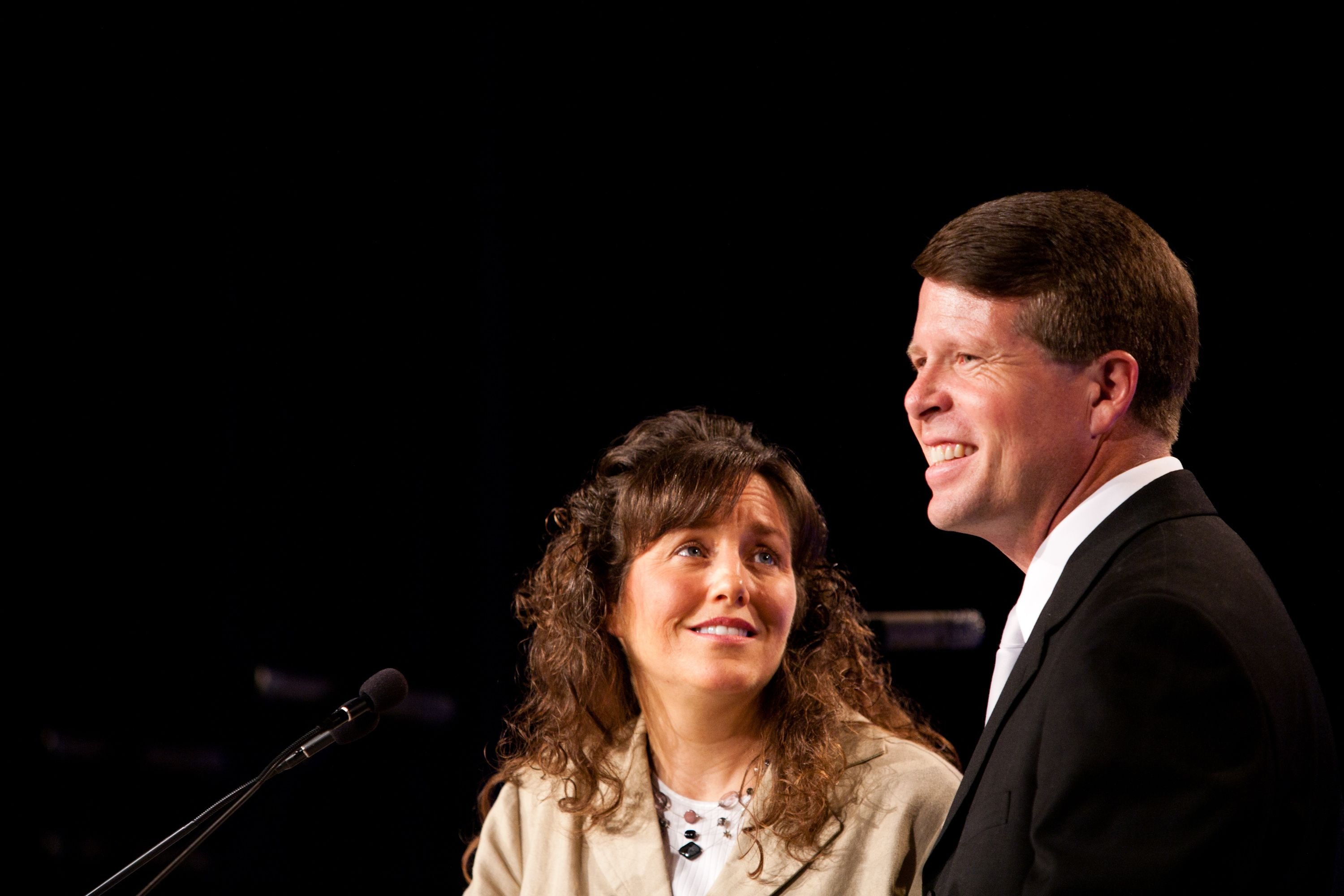 Michelle and Jim Bob Duggar speak at the Values Voter Summit on September 17, 2010, in Washington, DC. | Photo: Brendan Hoffman/Getty Images