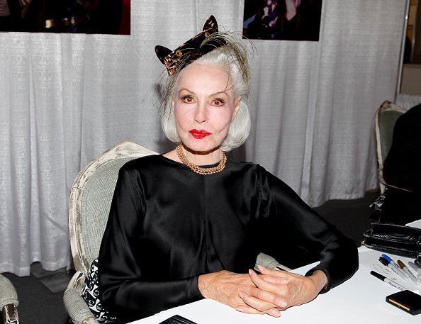 Julie Newmar attends the 3rd Annual CatCon at Pasadena Convention Center | Photo:Tibrina Hobson/Getty Images