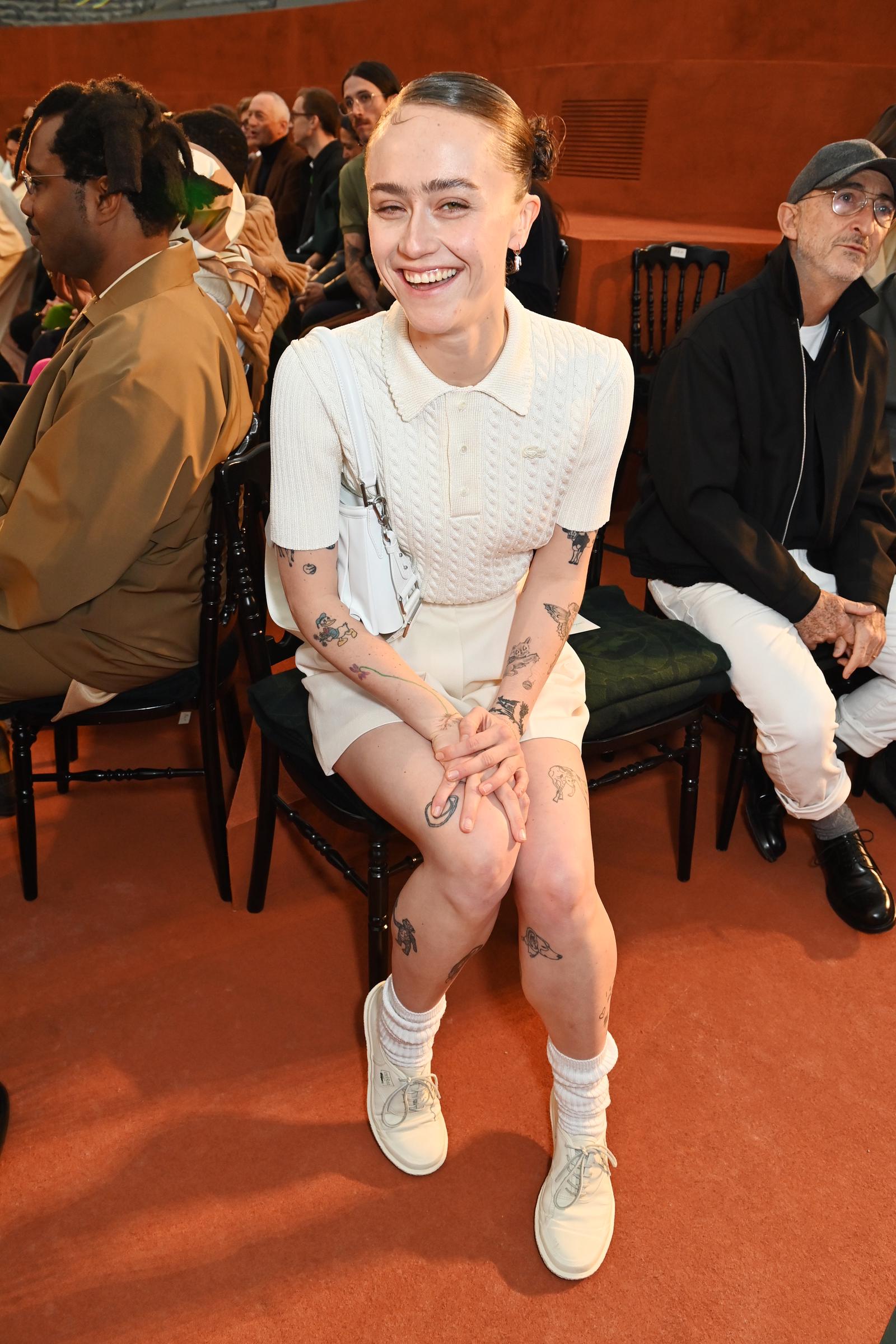 Ella Emhoff laughing for the cameras. | Source: Getty Images