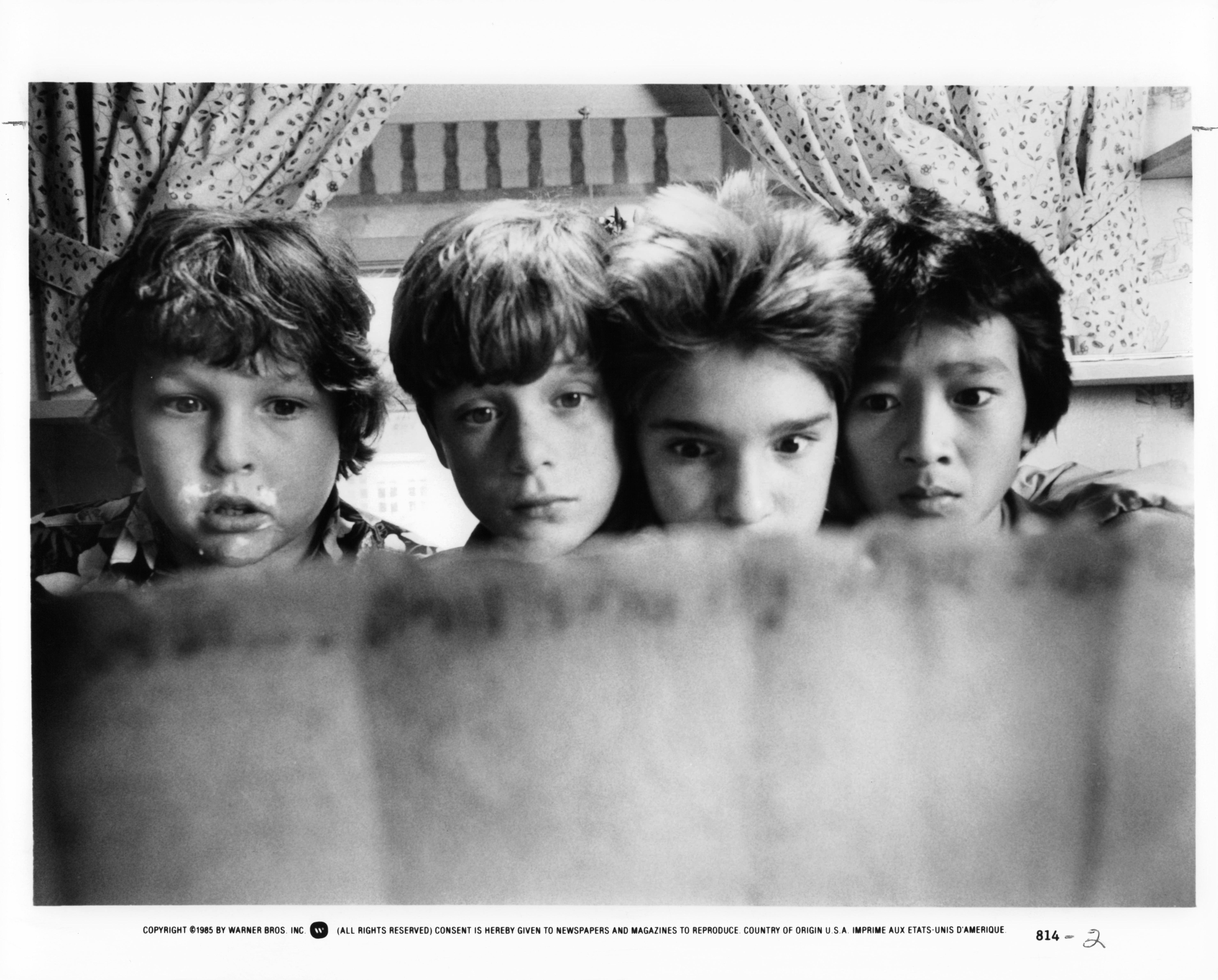 Jeff Cohen, Sean Astin, Corey Feldman and Ke Huy Quan in "The Goonies," 1985 | Source: Getty Images