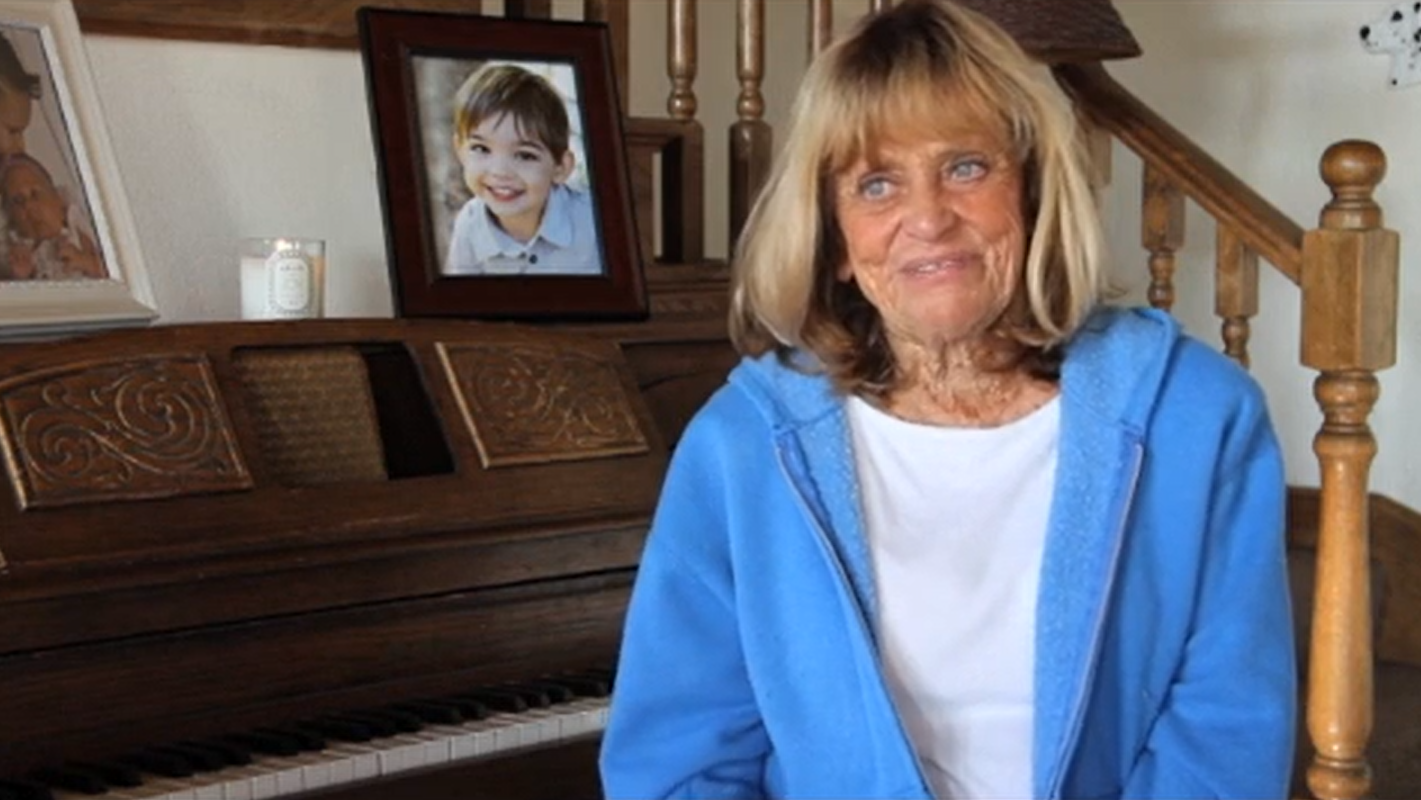 Screenshot of the actress speaking during an interview. | Source: Vimeo/daveshelton