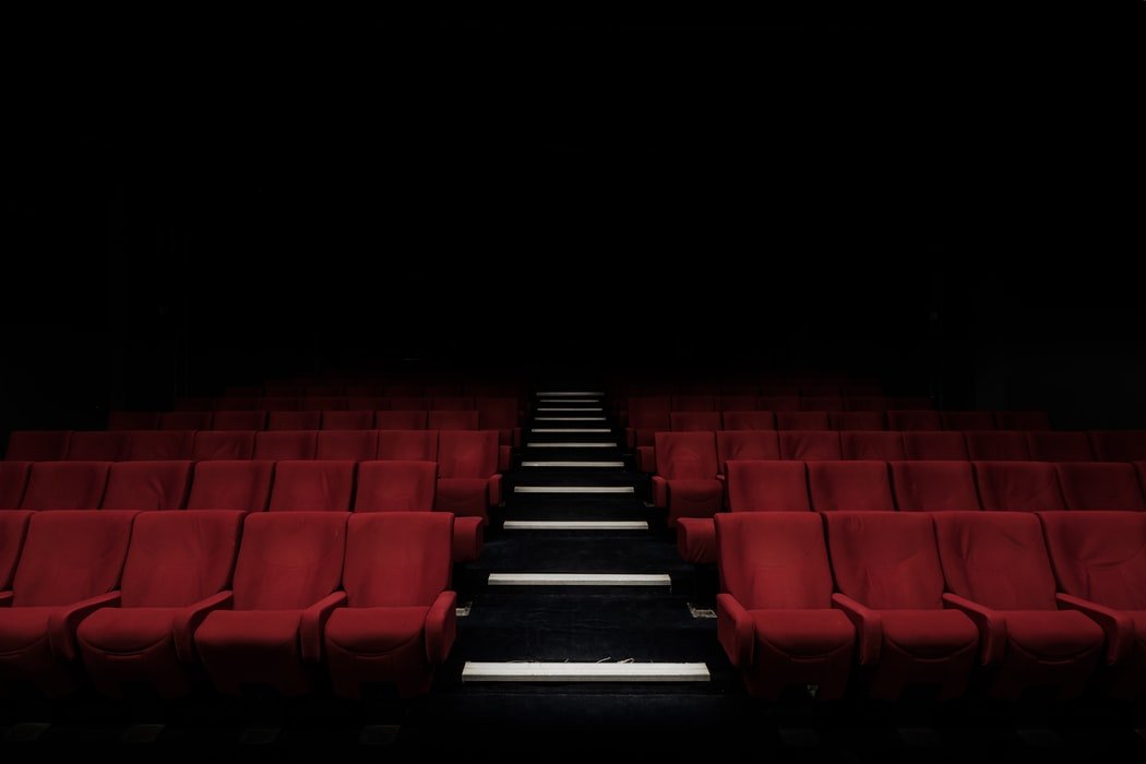 Une salle de cinéma vide. l Source : Unsplash