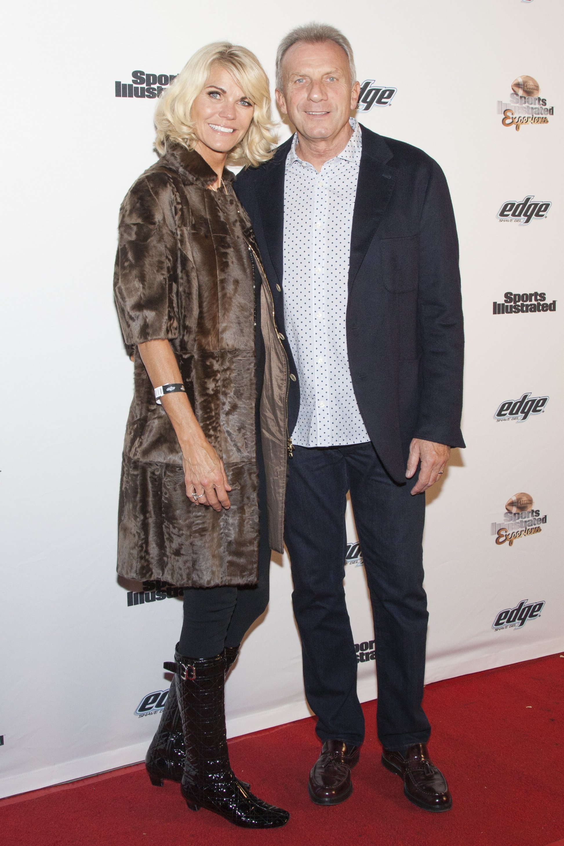 Joe and Jennifer Montana attending the Sports Illustrated Experience Friday Night Party in San Francisco | Source: Getty Images