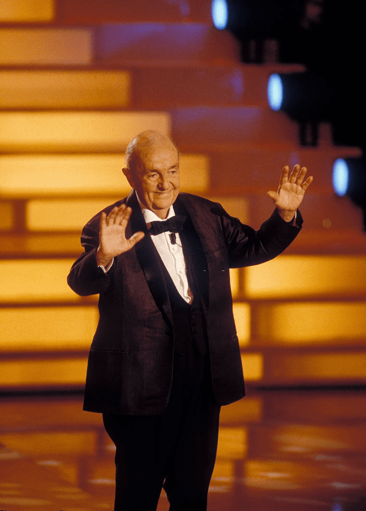 Bernard Blier à la cérémonie des Césars (Prix du cinéma français) en 1989. | Photo : Getty Images Bernard Blier à la cérémonie des Césars (Prix du cinéma français) en 1989. | Photo : Getty Images