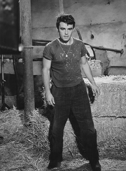 Gérard Blain (1930 - 2000) dans le film italien "Lo Sgarro" (alias "Quand la colère éclate"), Italie, 10 septembre 1961. | Photo : Getty Images