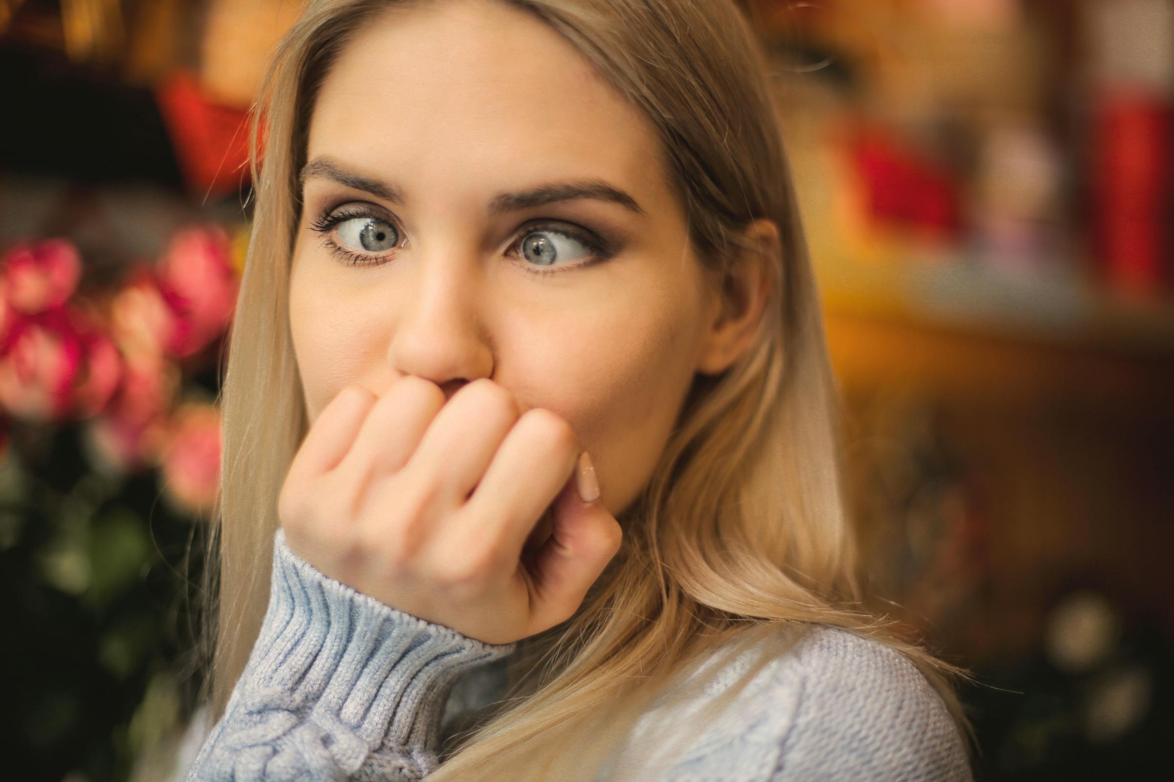 Woman with a silly expression | Source: Pexels