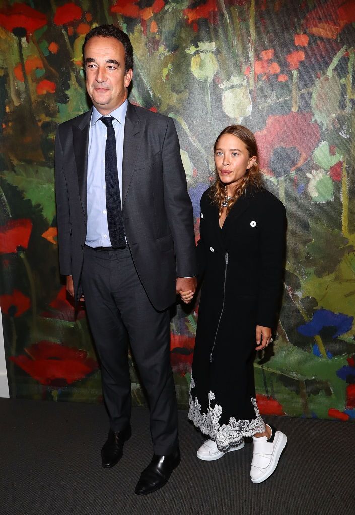 Olivier Sarkozy and Mary-Kate Olsen attend 2017 Take Home A Nude Art party and auction at Sotheby's on October 11, 2017 in New York City | Photo: Getty Images