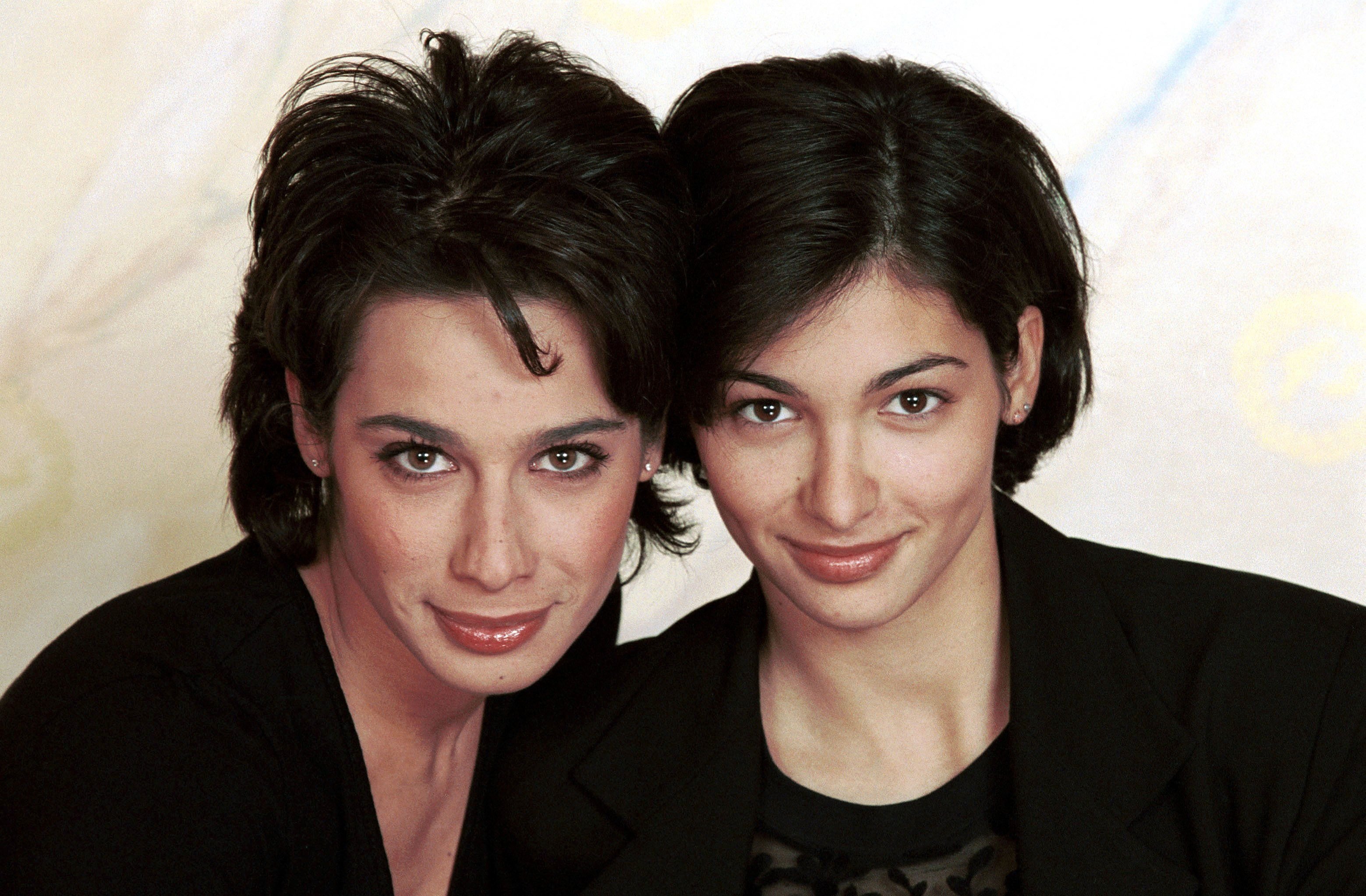 Marie et Laurette Fugain à Paris, France le 08 novembre 1999. | Photo : Getty Images