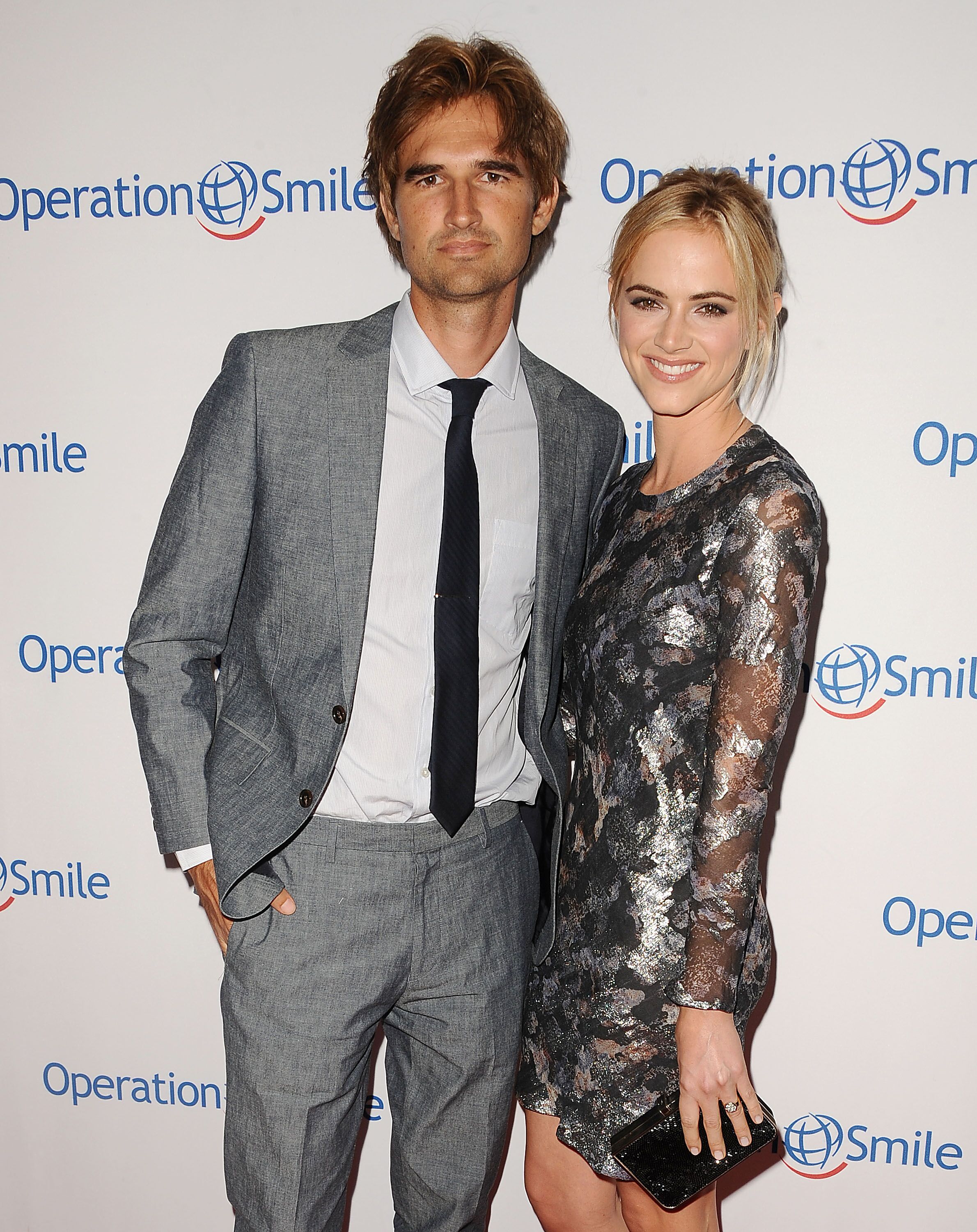 Emily Wickersham und Blake Hanley nehmen am 19. September 2014 an der Gala "Operation Smile" im Beverly Wilshire Four Seasons Hotel in Beverly Hills, Kalifornien, teil. | Quelle: Getty Images