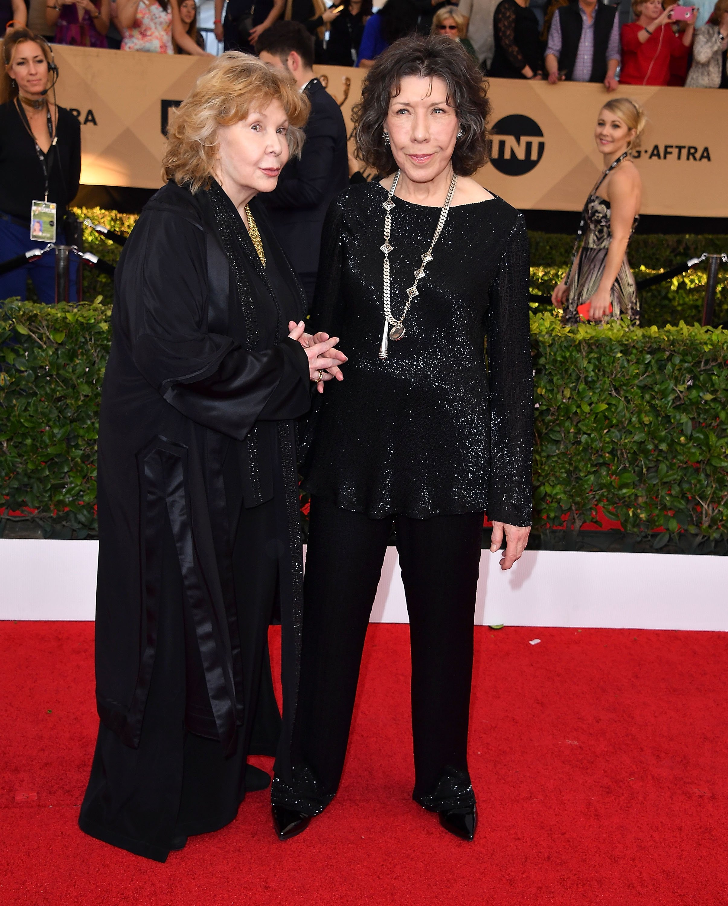 Jane Wagner and Lily Tomlin at the 23rd Annual Screen Actors Guild Awards on January 29, 2017, in Los Angeles, California. | Source: Steve Granitz/WireImage/Getty Images