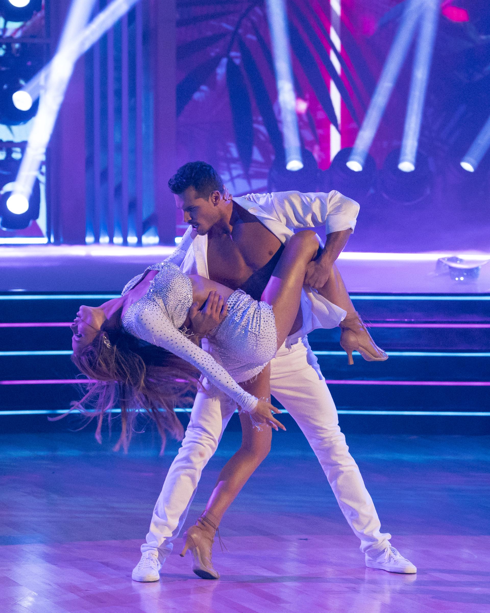 Gleb Savchenko and Brooks Nader on "DWTS" on October 15, 2024 | Source: Getty Images