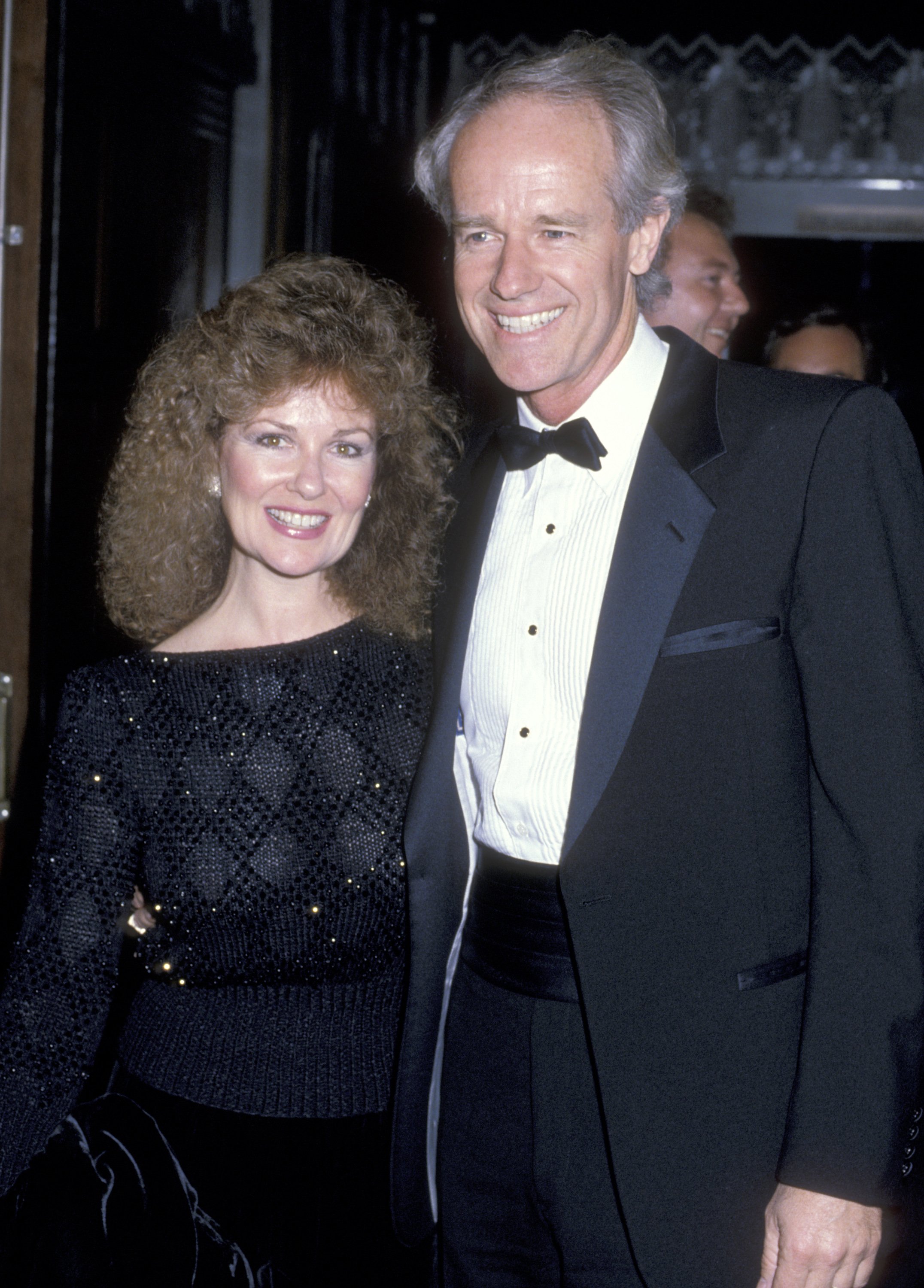 Shelley Fabares and Mike Farrell attend the Second Annual Commitment to Life Gala benefitting the AIDS Project at Wiltern Theatre on September 20, 1986 in Los Angeles, California. | Source: Getty Images