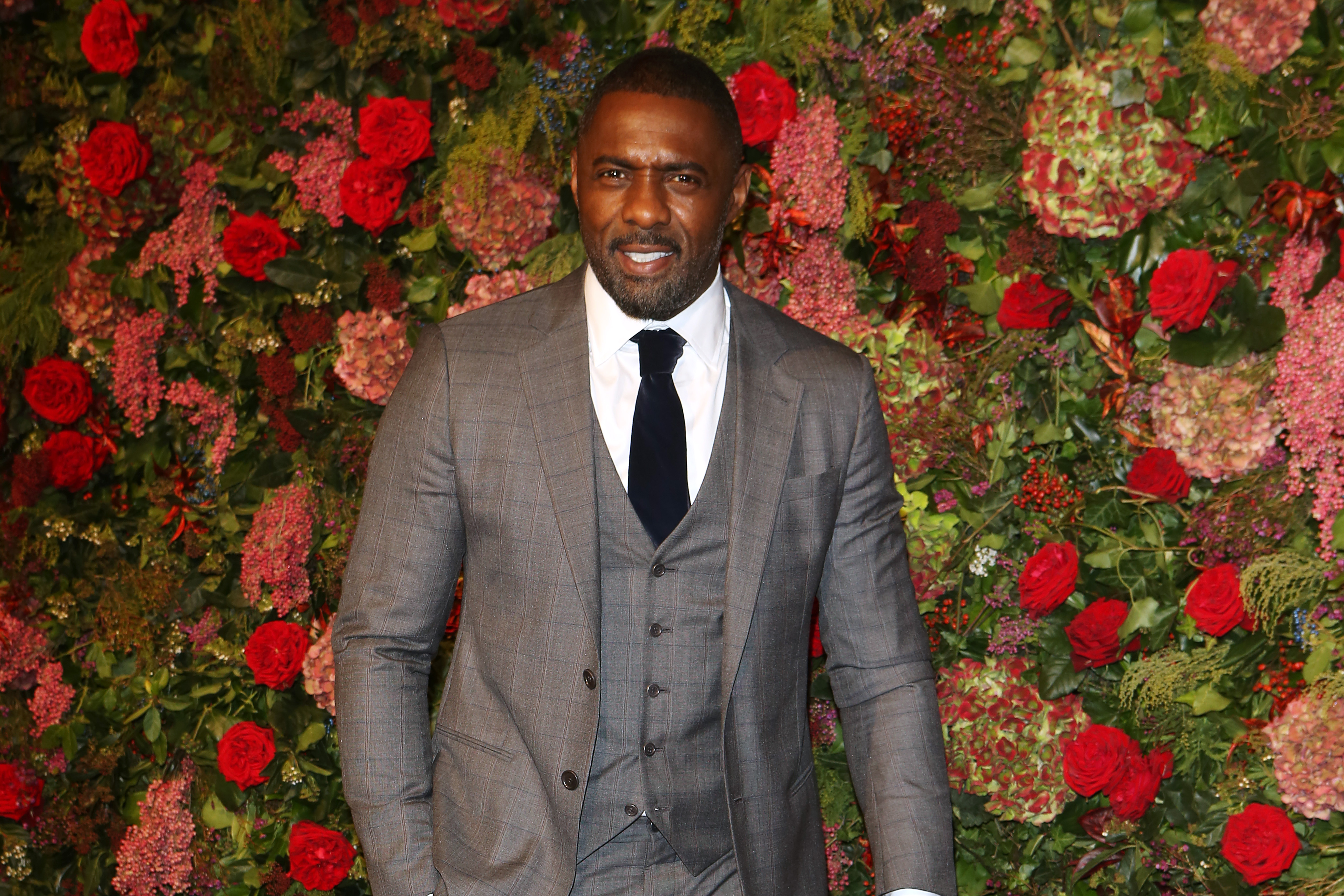 Idris Elba arrives at The 64th Evening Standard Theatre Awards at the Theatre Royal, Drury Lane on November 18, 2018 in London, England. | Source: Getty Images