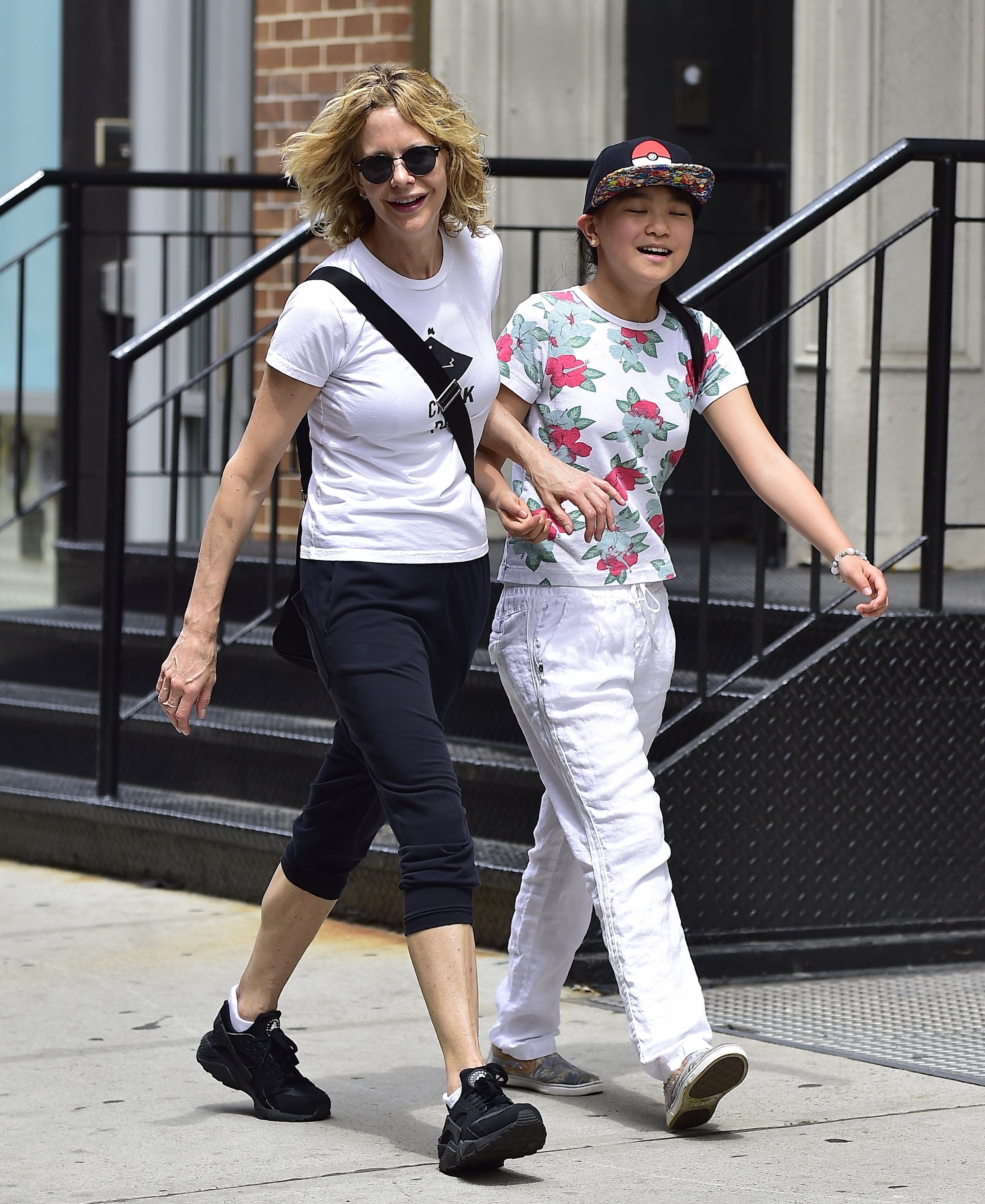 Meg Ryan and Daisy True Ryan are seen in Soho on May 30, 2016 in New York City | Source: Getty Images 