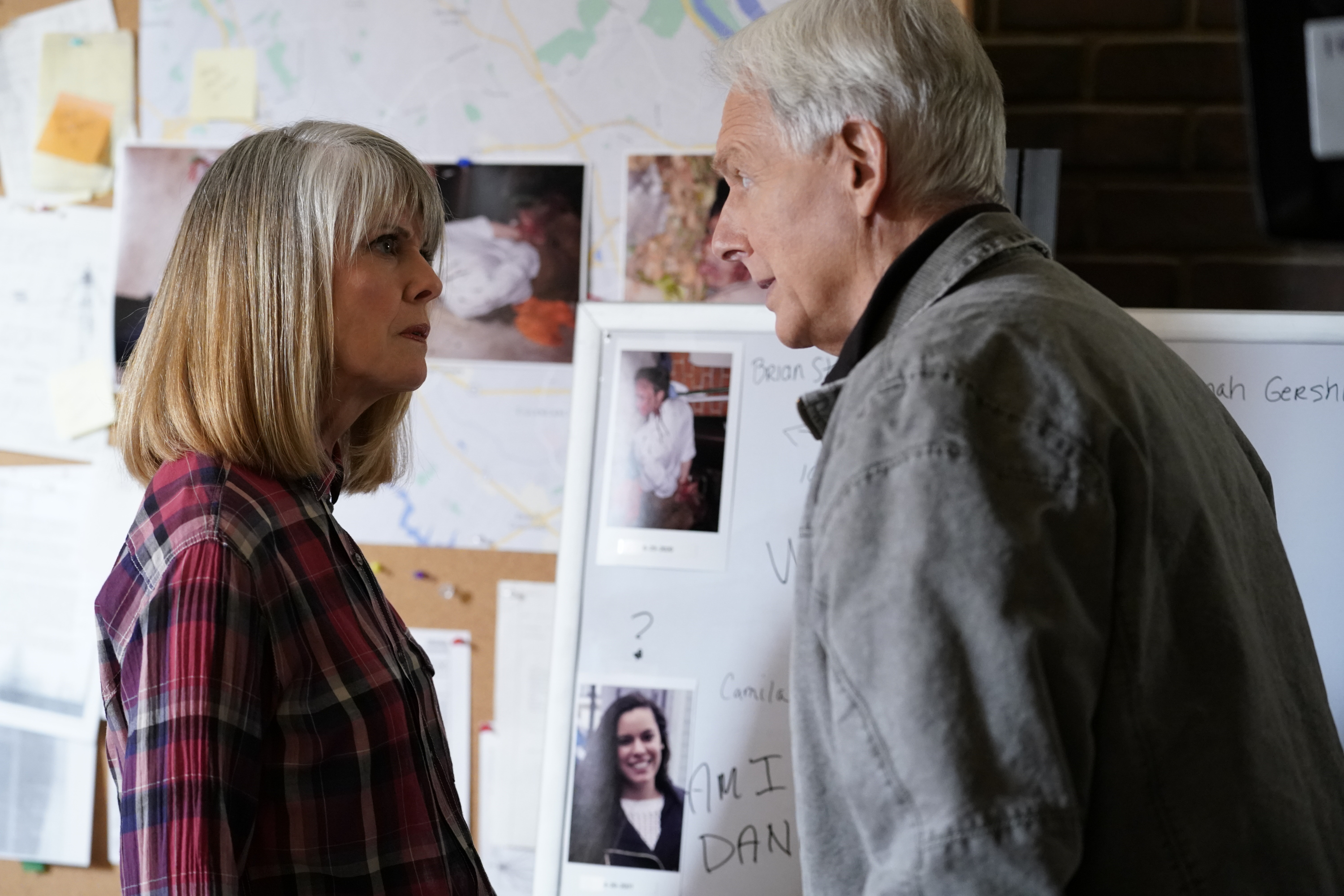 Pam Dawber and Mark Harmon on the set of "NCIS," 2021 | Source: Getty Images