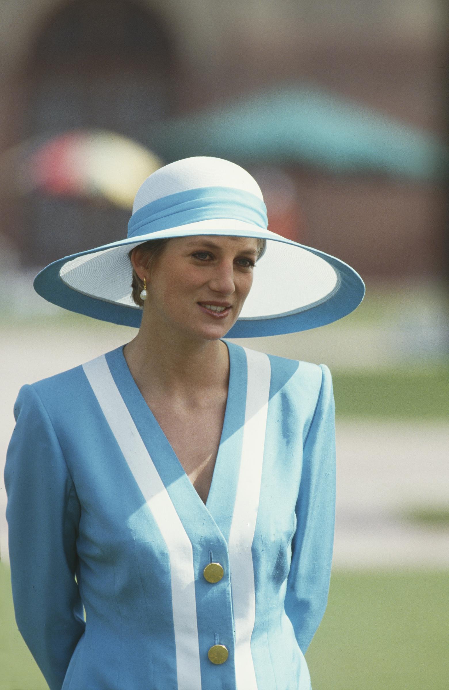 Diana, Princess of Wales (1961 - 1997) at the Rashtrapati Bhavan, the presidential palace, on February 12, 1992 in New Delhi, India. | Source: Getty Images