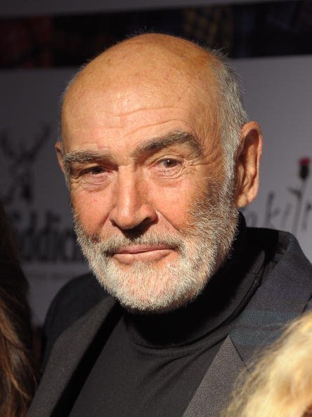 Sean Connery assiste à la 8e édition du défilé de charité "Dressed To Kilt" présenté par Glenfiddich au M2 Ultra Lounge le 5 avril 2010 à New York. | Photo : Getty Images