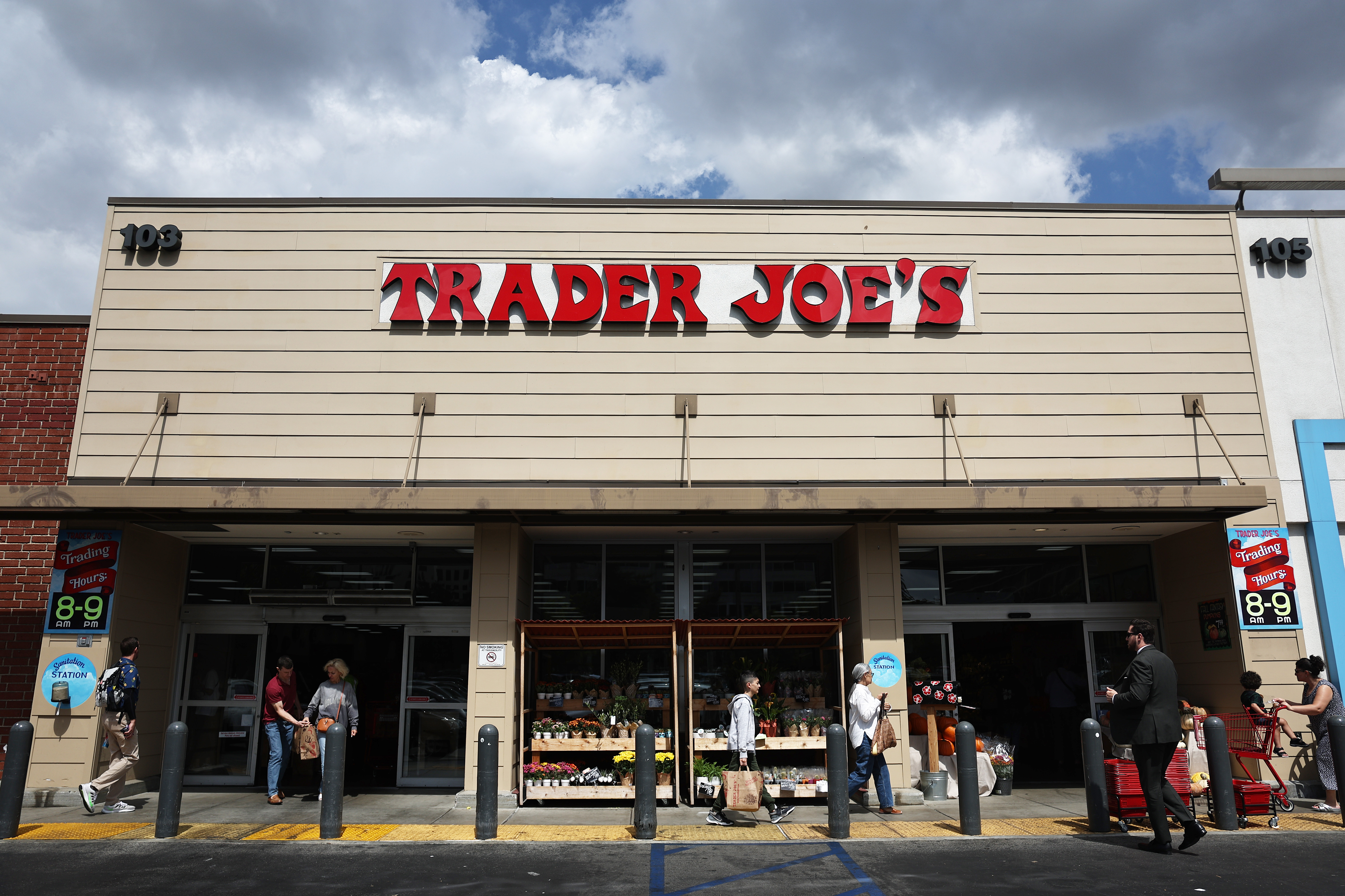 A Trader Joe's store in Glendale, California on September 16, 2024 | Source: Getty Images