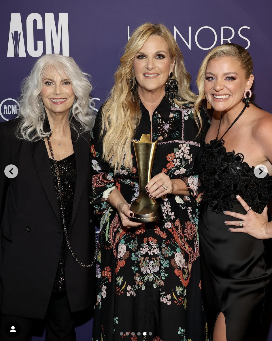 Emmylou Harris, Trisha Yearwood, and Lauren Alaina at the ACM Honors event, as seen in a photo dated September 24, 2024 | Source: Instagram/trishayearwood