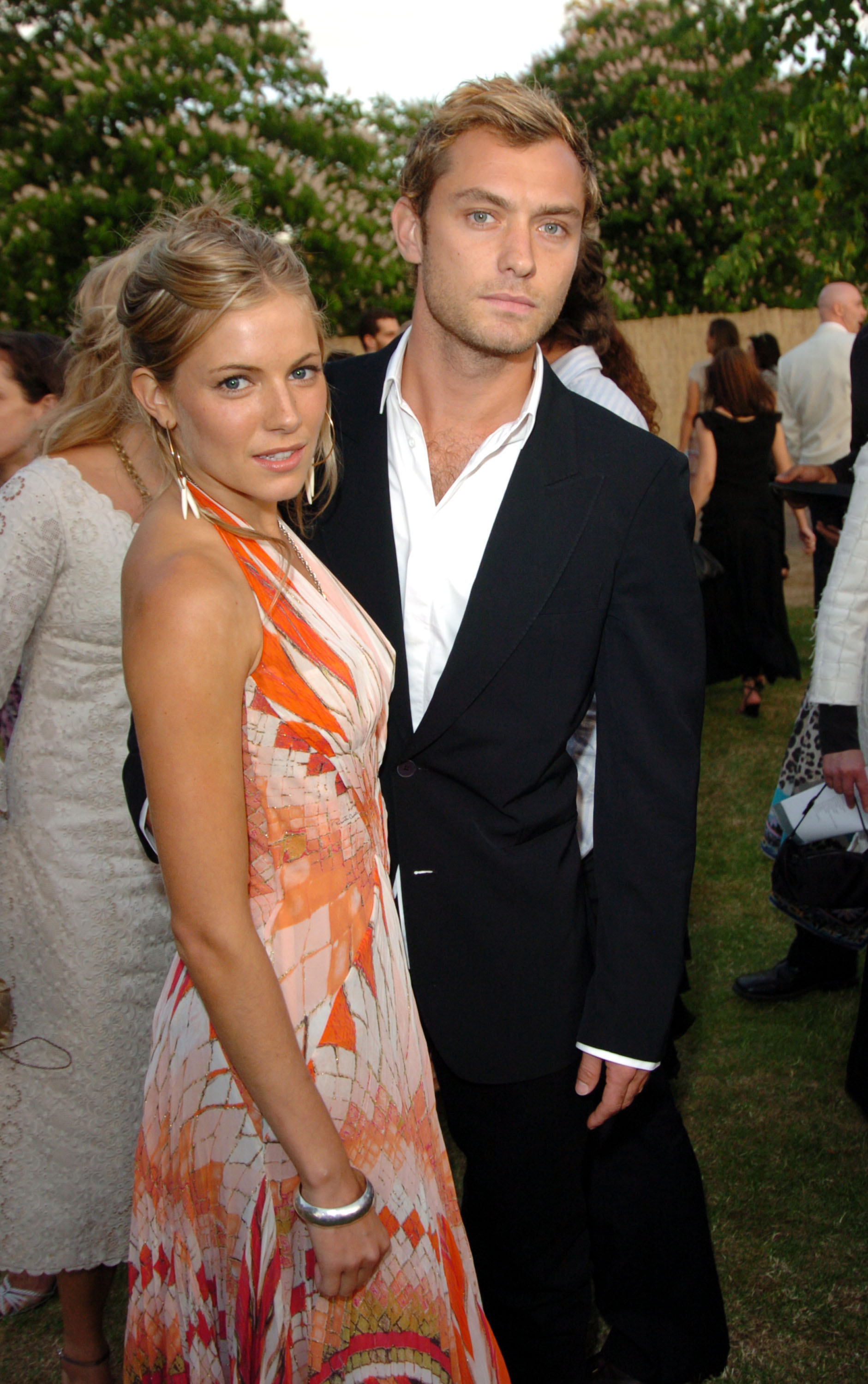 Sienna Miller and Jude Law, circa 2004 | Source: Getty Images