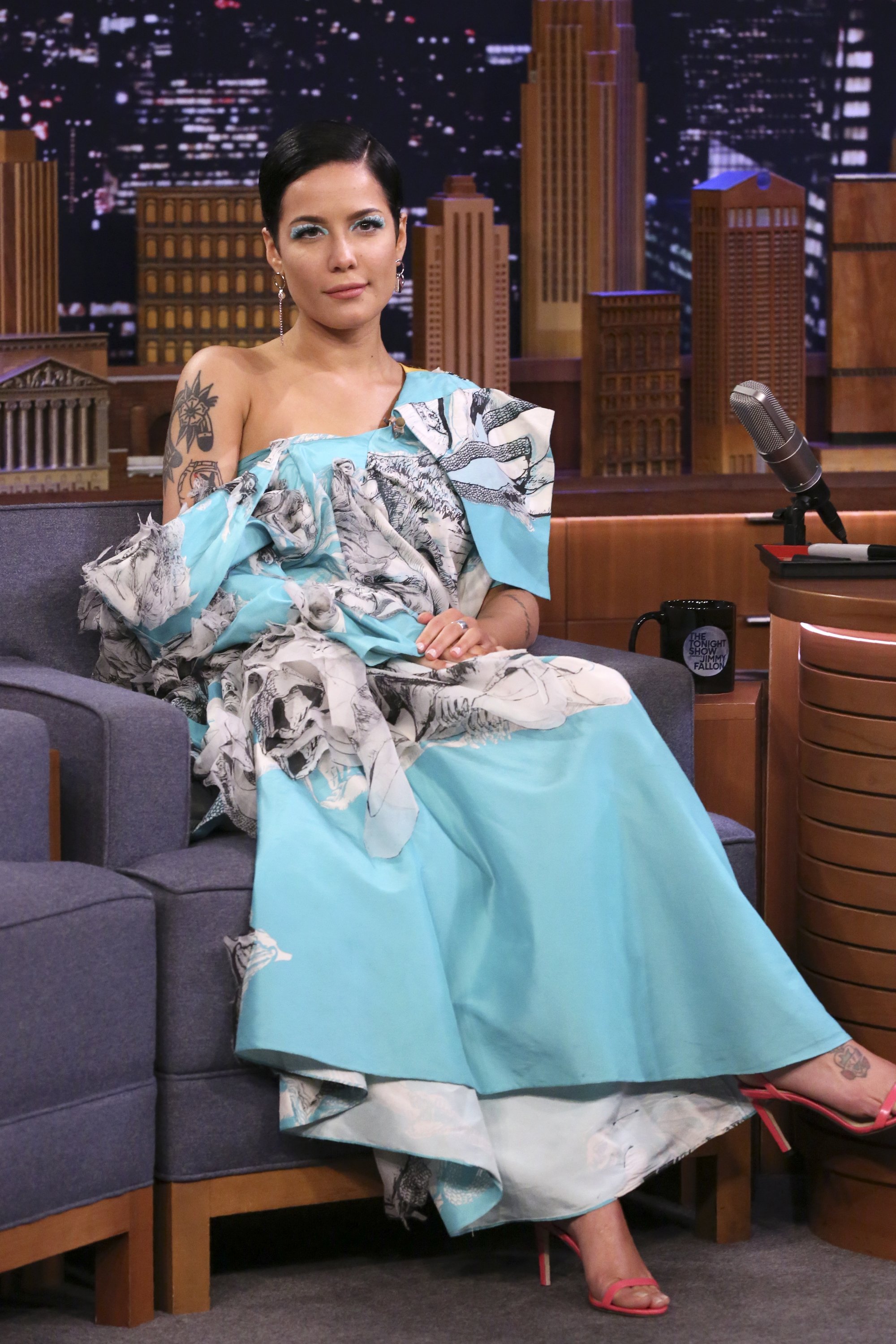 Halsey joined Jimmy Fallon as a guest on "The Tonight Show" in January, 2020. | Photo: Getty Images.