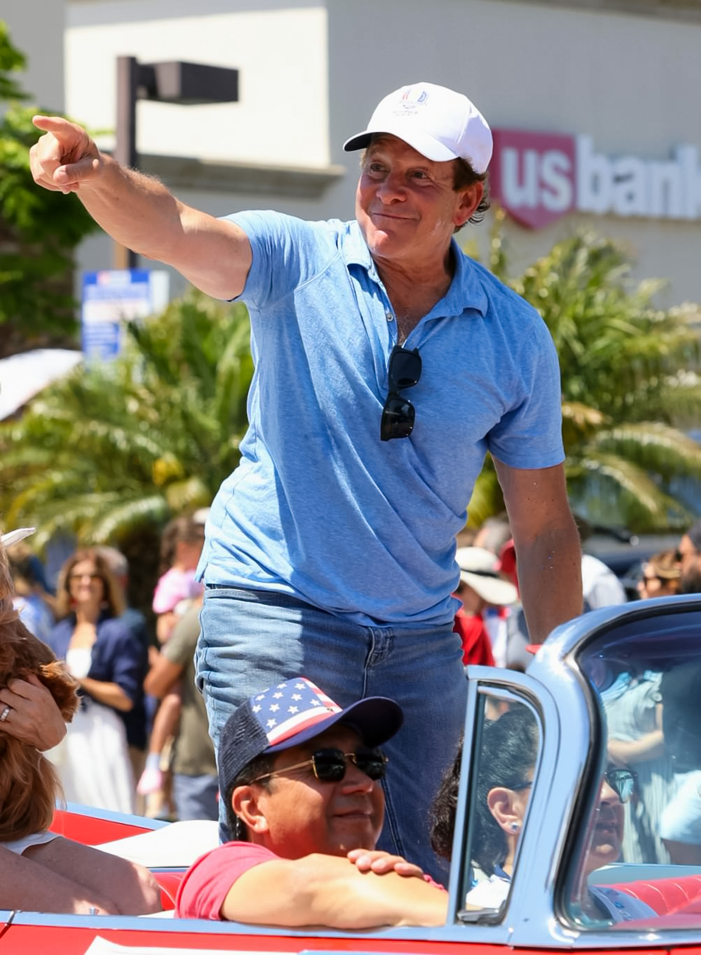 Steve Guttenberg spotted at Pacific Palisades' 76th Annual Parade in Los Angeles, California on July 4, 2024 | Source: Getty Images