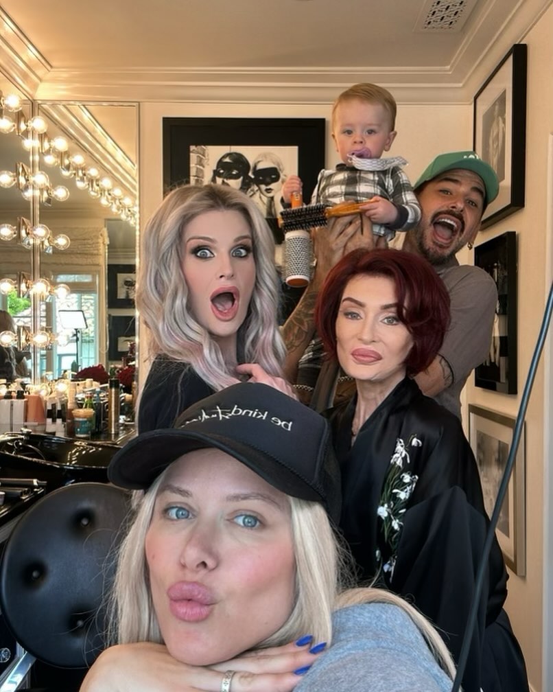 Kelly and Sharon Osbourne from a post dated May 2, 2024. | Source: Instagram/sharonosbourne