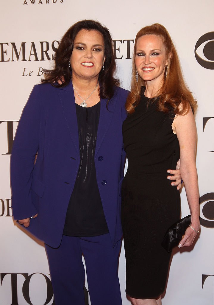 Rosie O'Donnell and Michelle Rounds at the 68th Annual Tony Awards on June 8, 2014, in New York  | Photo: Getty Images