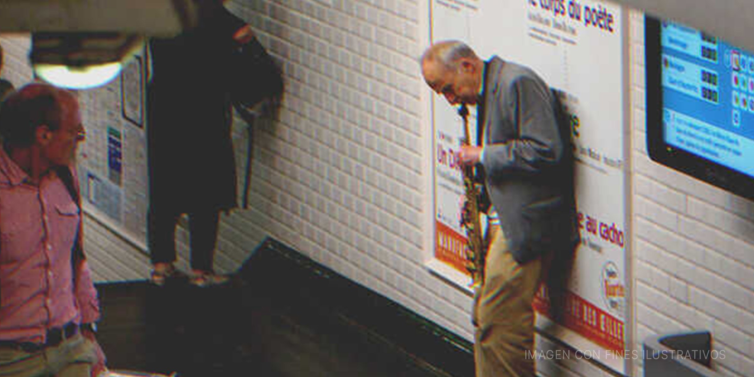 Anciano tocando el saxofón. | Foto: Shutterstock