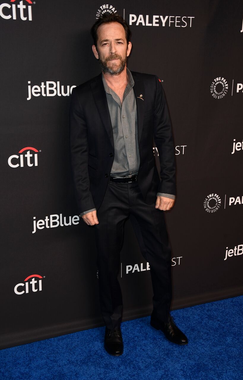 Luke Perry arrive pour le PaleyFest Los Angeles 2018 | Photo : Getty Images