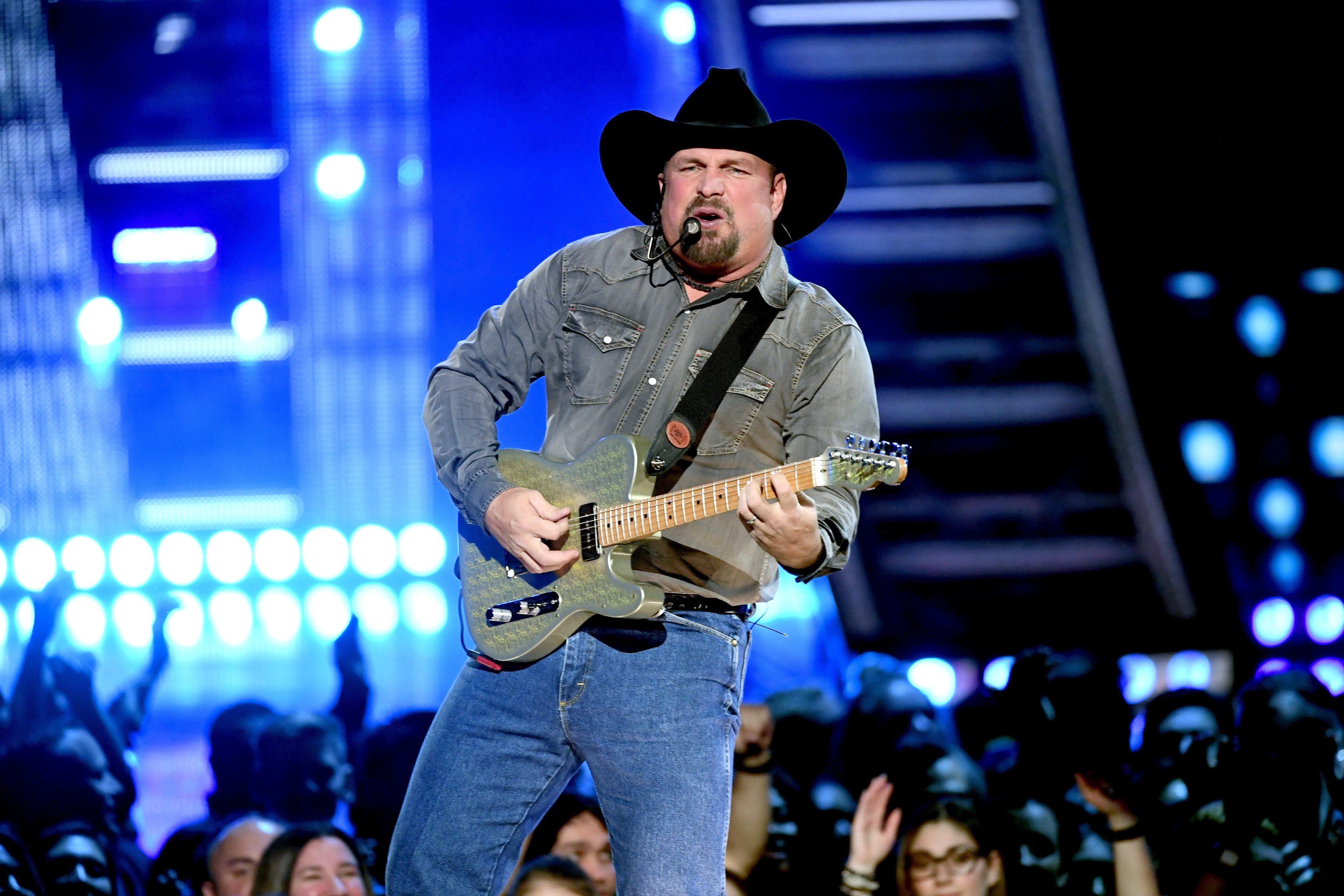 Garth Brooks performs at the iHeartRadio Music Awards in Los Angeles, California on March 14, 2019 | Photo: Getty Images