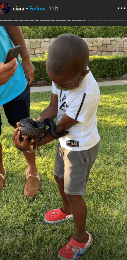 Singer Ciara's son, Future having a lovely zoo time out in their backyard | Photo: Instagram/ciara