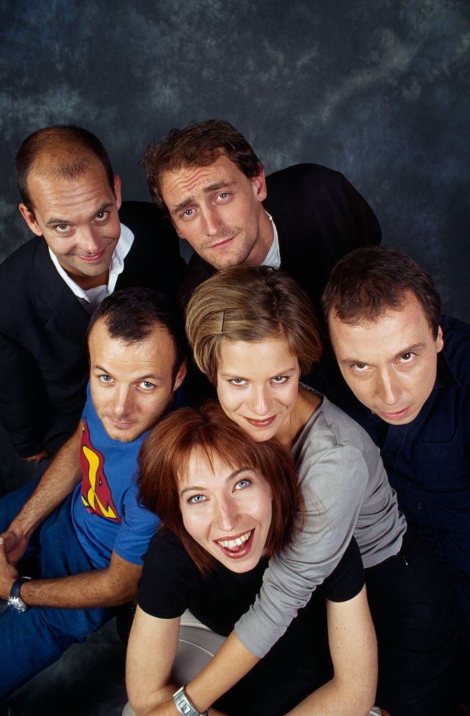 Maurice Barthélémy, Jean-Paul Rouve, Pierre-François Martin-Laval, Élise Larnicol, Marina Foïs et Pascal Vincent, du groupe de bandes dessinées français Les Robins des Bois. | Photo : Getty Images