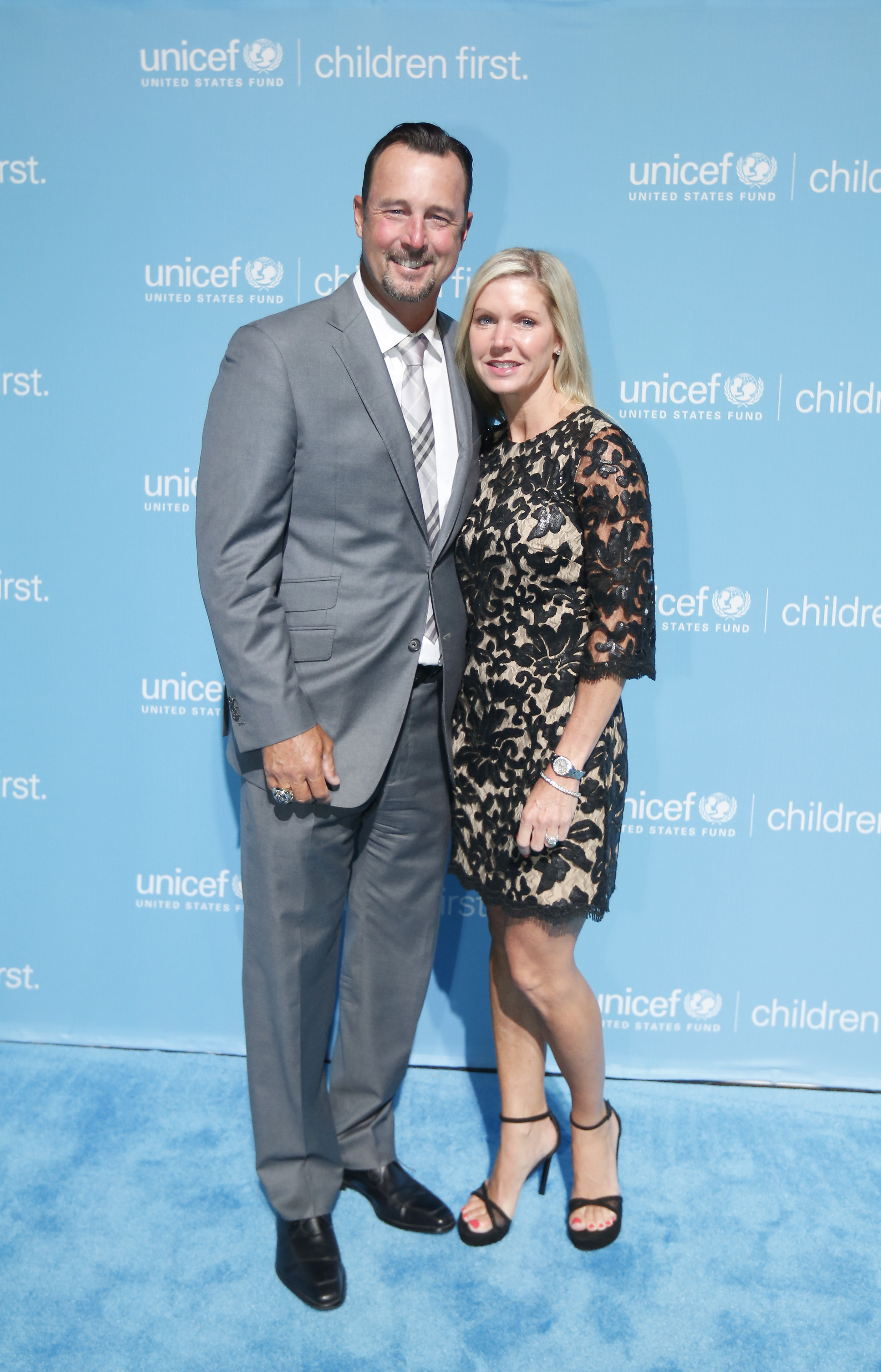 Tim and Stacy Wakefield at the UNICEF Children's Champion Award Dinner in Boston, Massachusetts on June 2, 2016 | Source: Getty Images