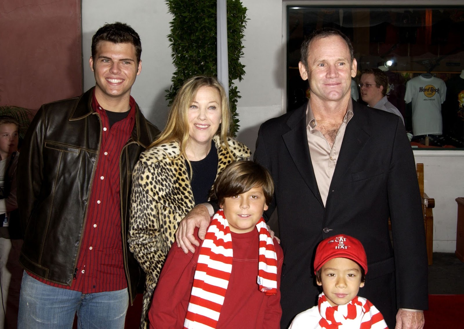 Catherine O'Hara and her family at "The Cat In The Hat" premiere in 2003 in Universal City, California. A devoted mother, O'Hara balanced her busy Hollywood career with family life, a priority for her throughout the years. | Source: Getty Images