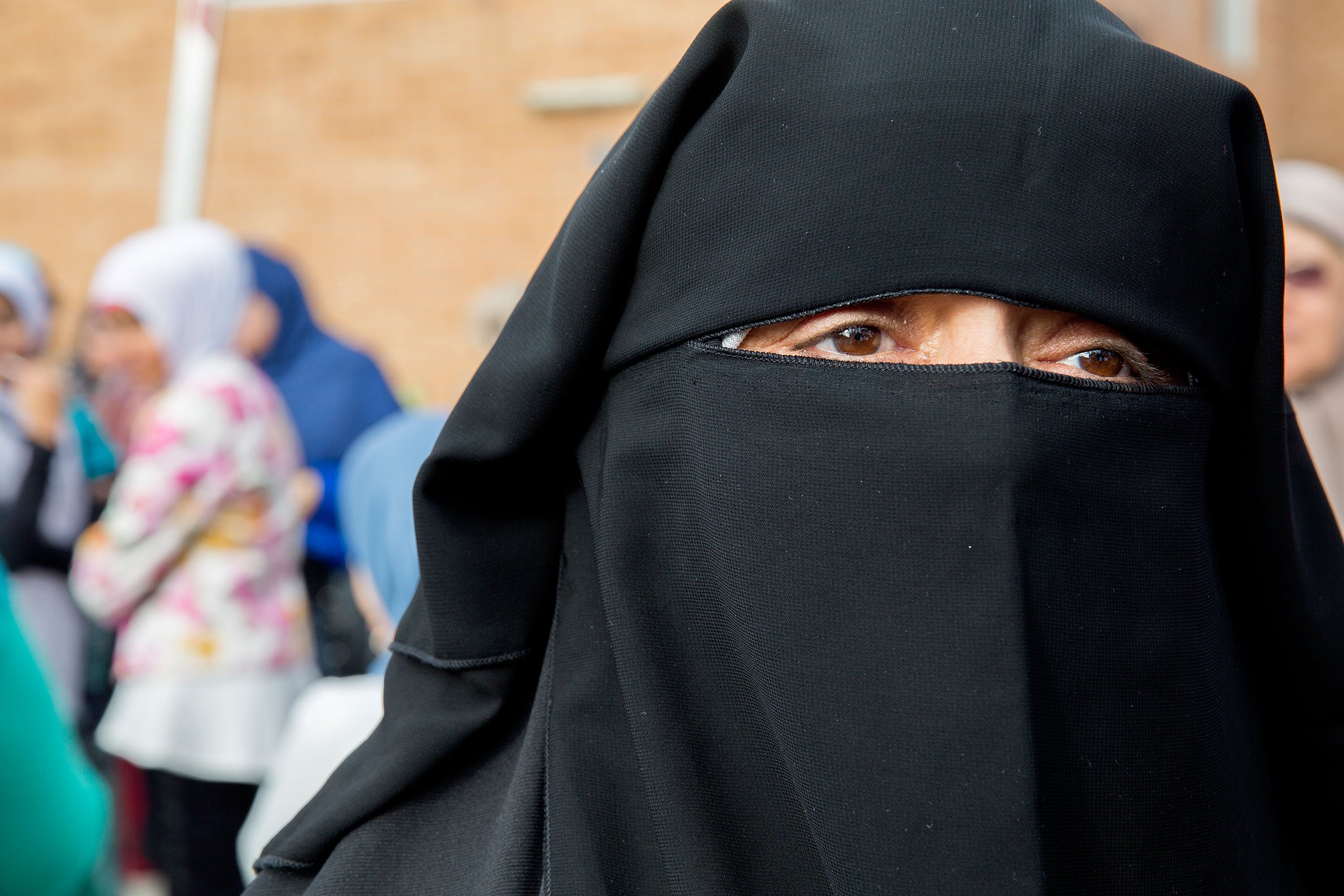 A Muslim woman wearing a niqab during the Eid al-Adha | Photo: Getty Images