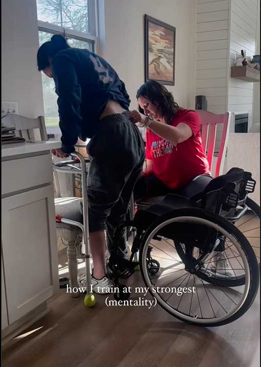 Maria Palen during a therapy session, as seen in a post dated January 18, 2025 | Source: Instagram/@planthlete_maria