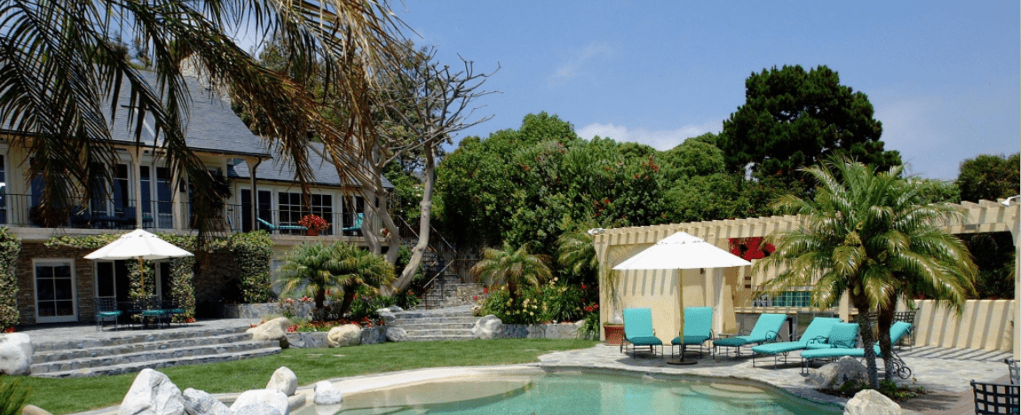 Jane Seymour lives in this home overlooking the Pacific ocean on June 12, 2002 in Malibu, California | Photo: Getty Images