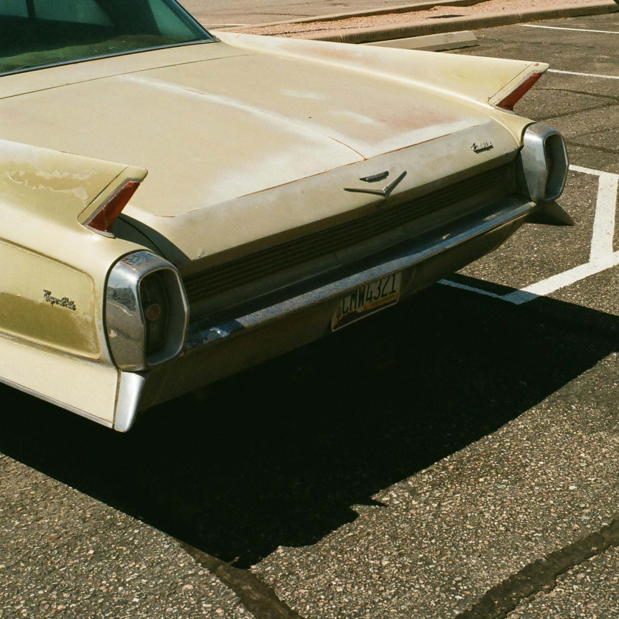 A vintage vehicle showing signs of wear and tear | Source: Pexels