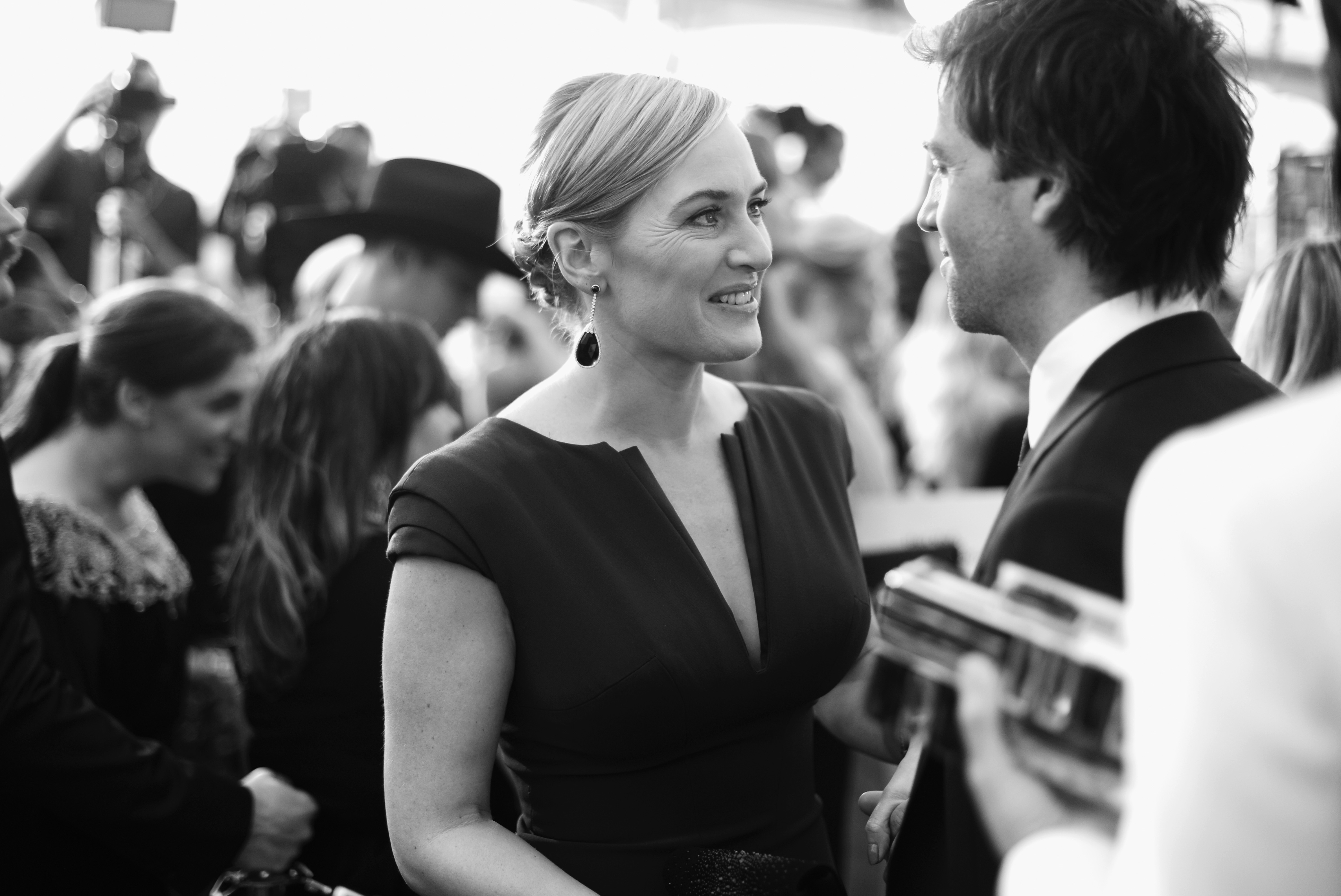 Schauspielerin Kate Winslet (L) und Ned Rocknroll besuchen die 22nd Annual Screen Actors Guild Awards im Shrine Auditorium am 30. Januar 2016 in Los Angeles, Kalifornien | Quelle: Getty Images