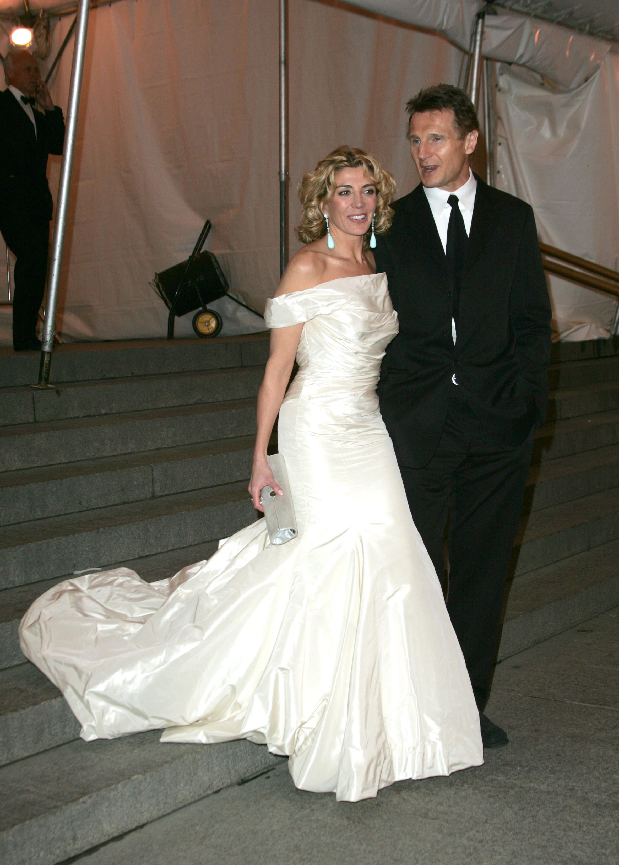 Natasha Richardson and Liam Neeson during Chanel Costume Institute Gala at The Metropolitan Museum of Art - Departures in New York City on May 2, 2005 | Source: Getty Images