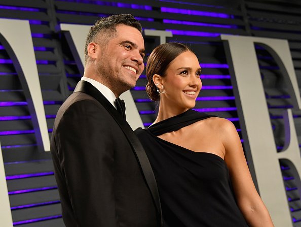Cash Warren and Jessica Alba attend the 2019 Vanity Fair Oscar Party | Photo: Getty Images