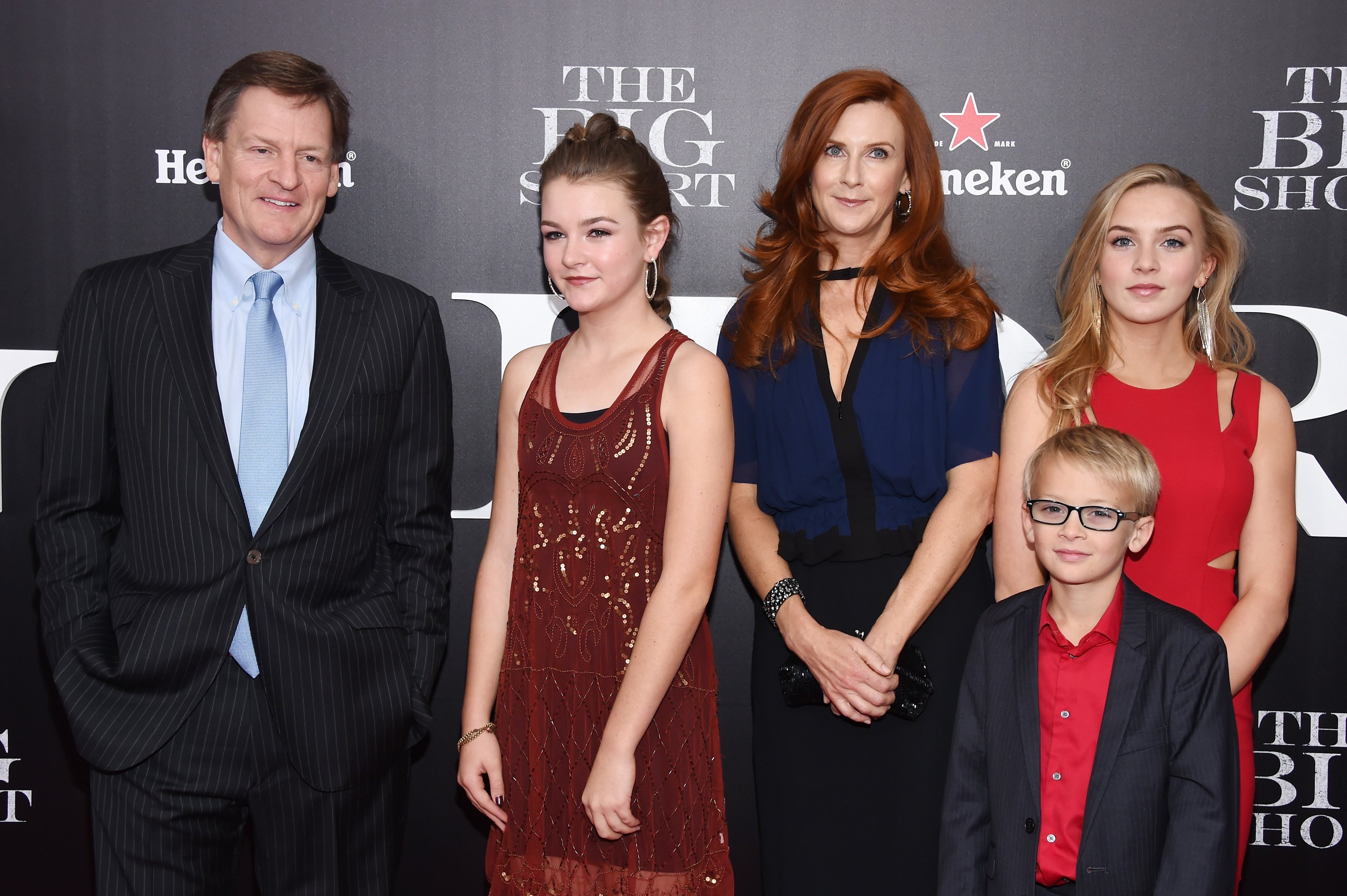 Michael Lewis, Dixie Lewis, Tabitha Soren, Walker Jack Lewis, and Quinn Tallulah Lewis attend the premiere of "The Big Short" at Ziegfeld Theatre on November 23, 2015 in New York City | Photo: Getty Images