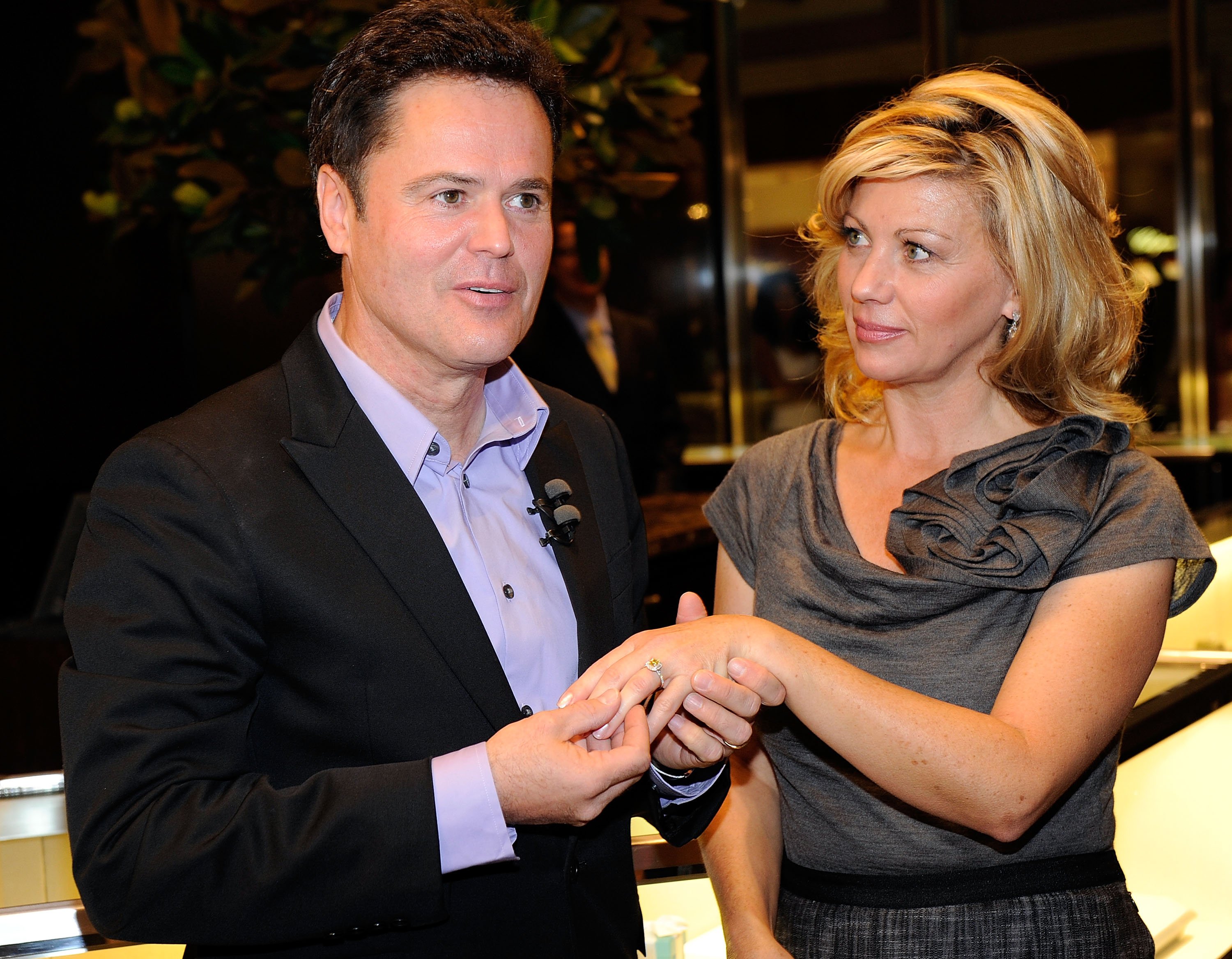Singer Donny Osmond and his wife, actress Debbie Osmond pictured looking at Tiffany & Co. engagement rings at The Forum Shops at Caesars on October 10, 2010 in Las Vegas, Nevada. | Source: Getty Images