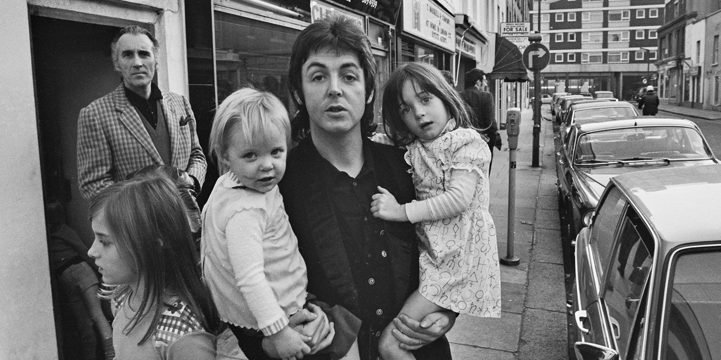 Paul McCartney with his children Heather, Mary, and Stella McCartney | Source: Getty Images