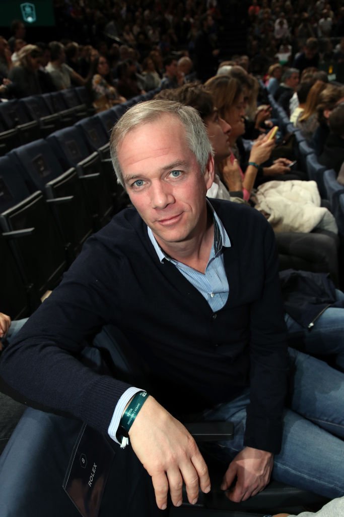 Julien Arnaud assiste au Rolex Paris Masters à AccorHotels Arena Popb Paris Bercy le 02 novembre 2019 à Paris, France. | Photo : Getty Images. Julien Arnaud assiste au Rolex Paris Masters à AccorHotels Arena Popb Paris Bercy le 02 novembre 2019 à Paris, France. | Photo : Getty Images.