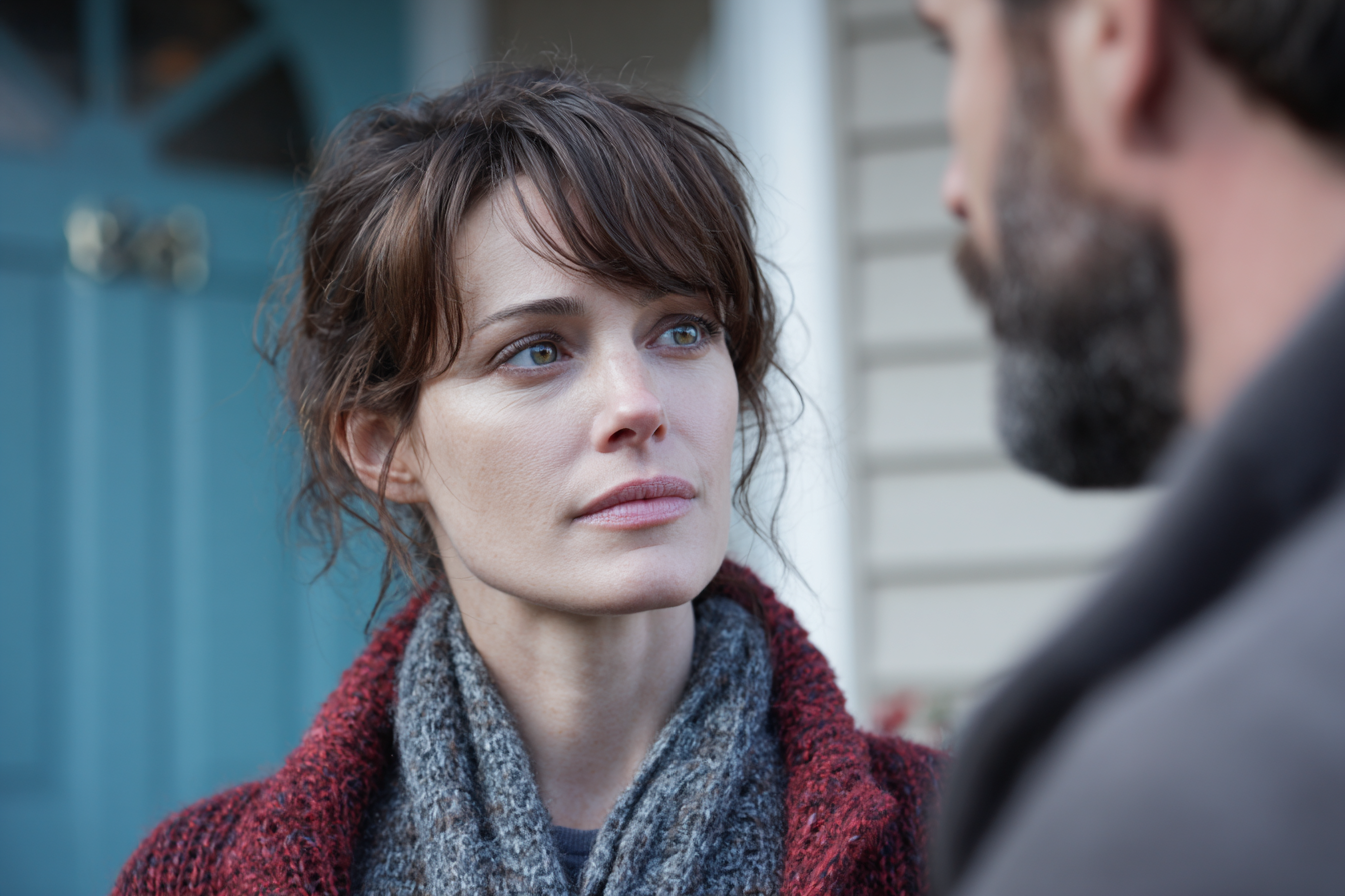 A woman talking to a man | Source: Midjourney