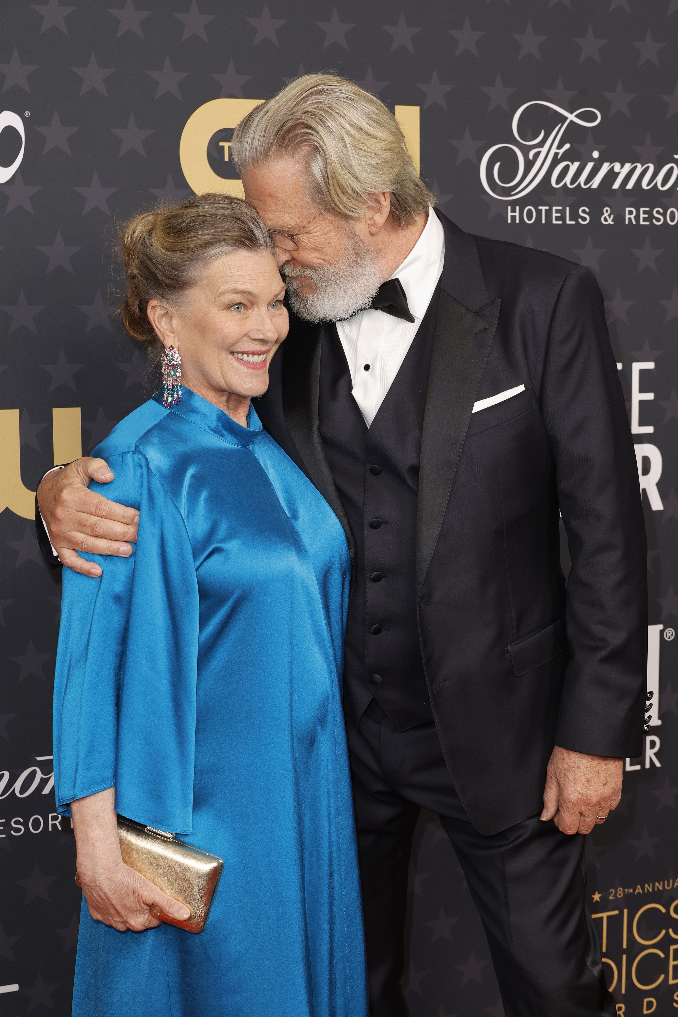 (L-R) Susan Bridges and Jeff Bridges attend the 28th Annual Critics Choice Awards at Fairmont Century Plaza on January 15, 2023 in Los Angeles, California. | Source: Getty Images